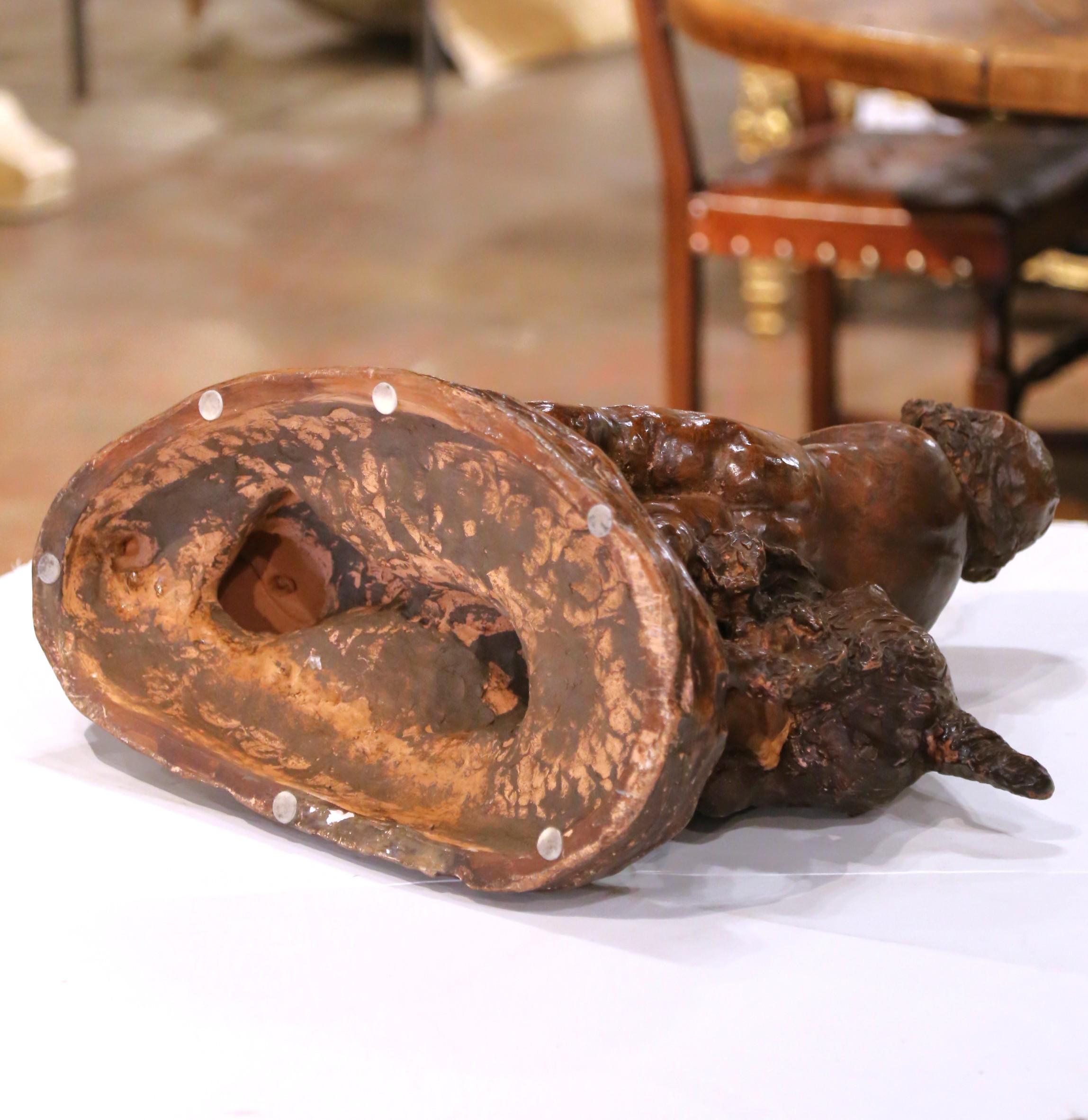 Scultura in terracotta francese del XIX secolo con cherubini e capra firmata A.P.C. in vendita 5