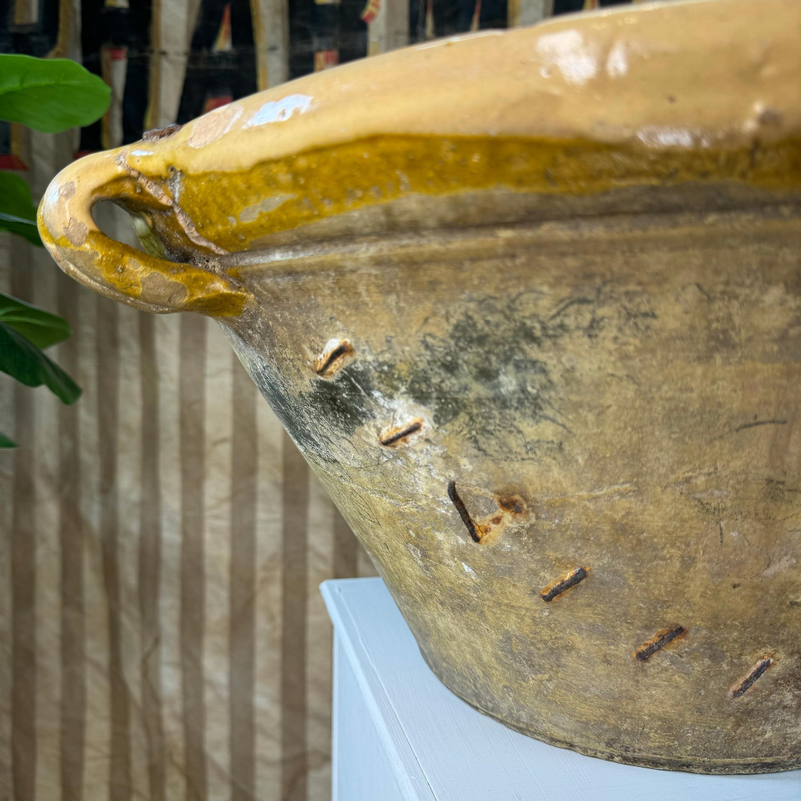 19th C French Terracotta Tian Gresalle Bowl with Staple Repairs Francés en venta
