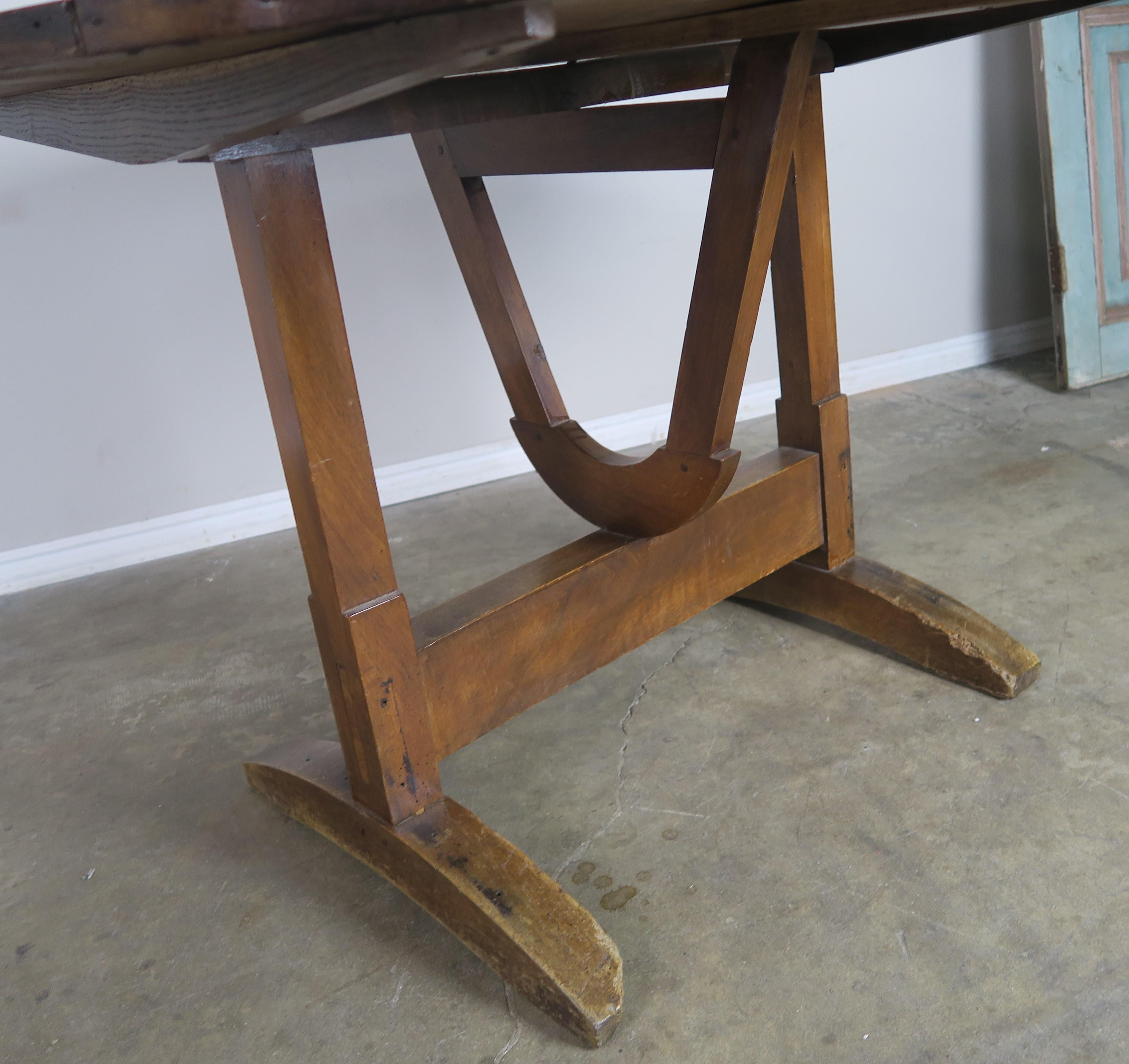 19th Century French Walnut Tilt-Top Wine Tasting Table In Distressed Condition In Los Angeles, CA