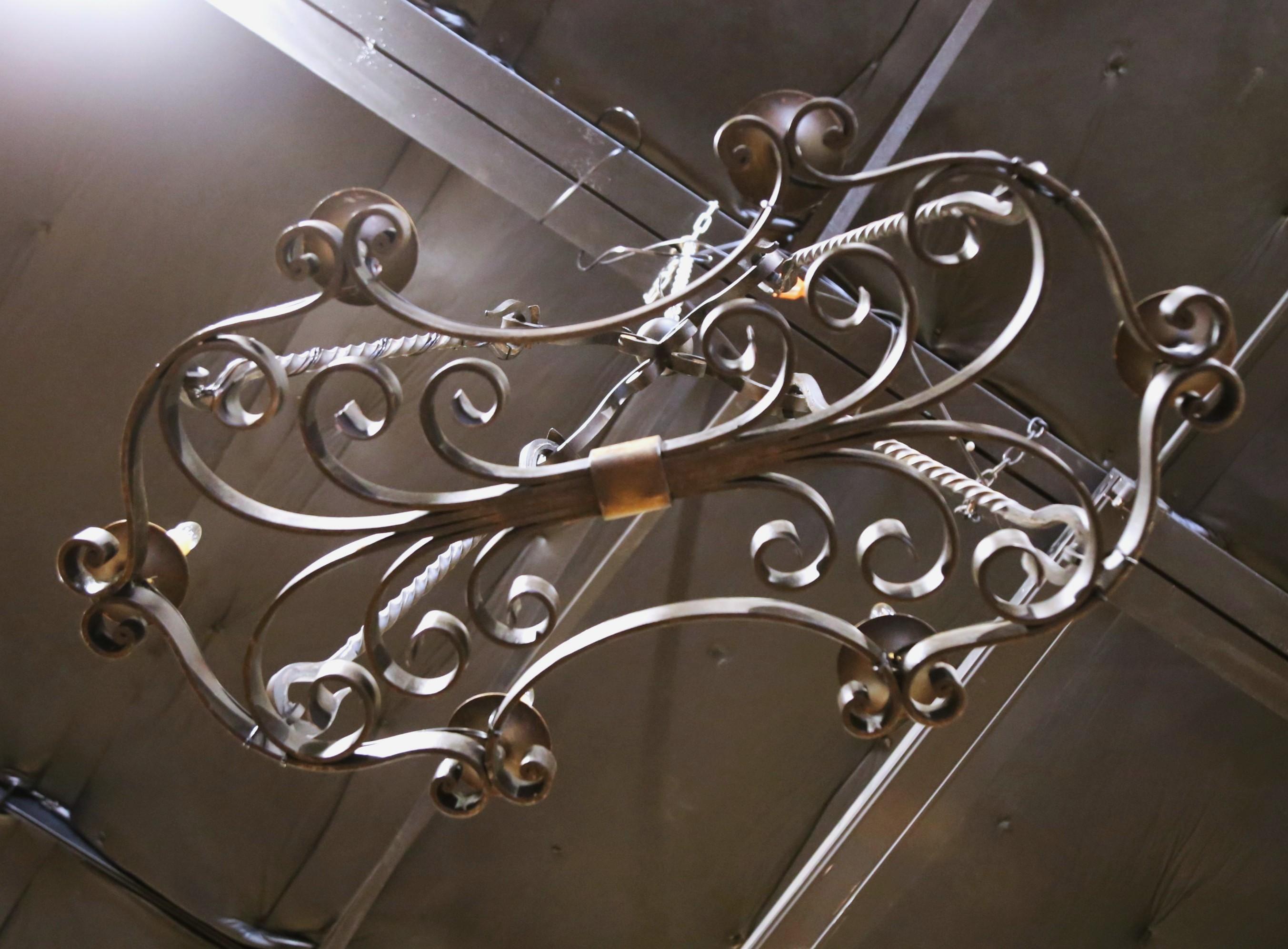 19th C. French Wrought Iron Chandelier Six-Light Chandelier with Gilt Accents For Sale 8