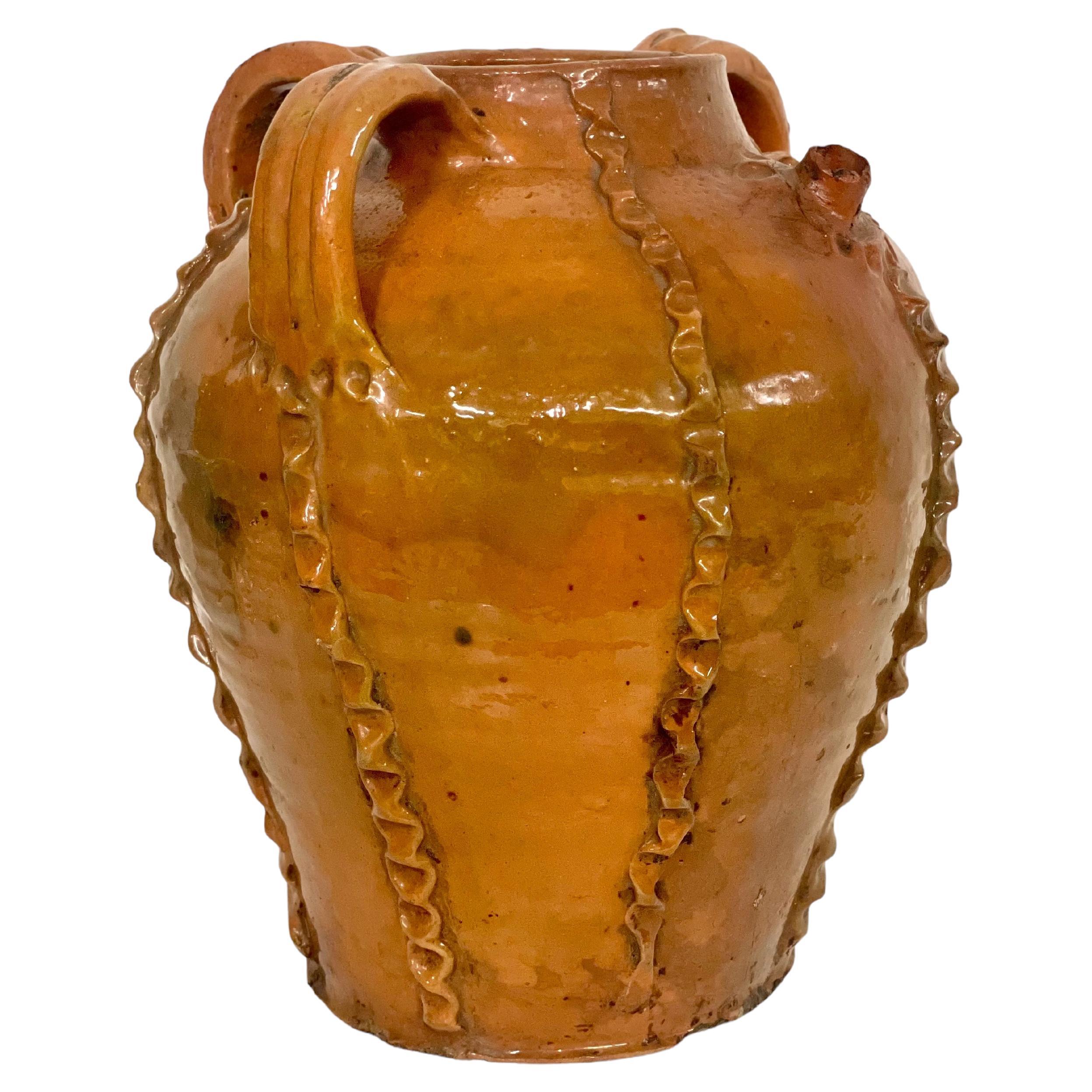 Pot à huile vernissé du 18e siècle avec trois poignées de la région du Dordogne