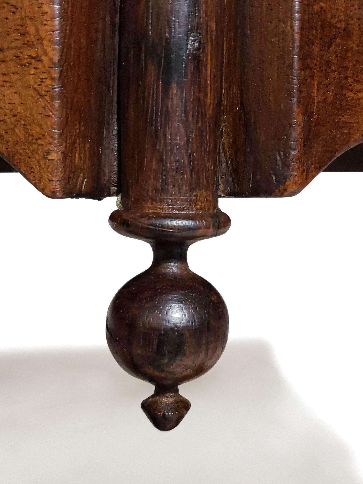 19th c. Gothic Revival Console Table of Solid Brazilian Rosewood For Sale 8