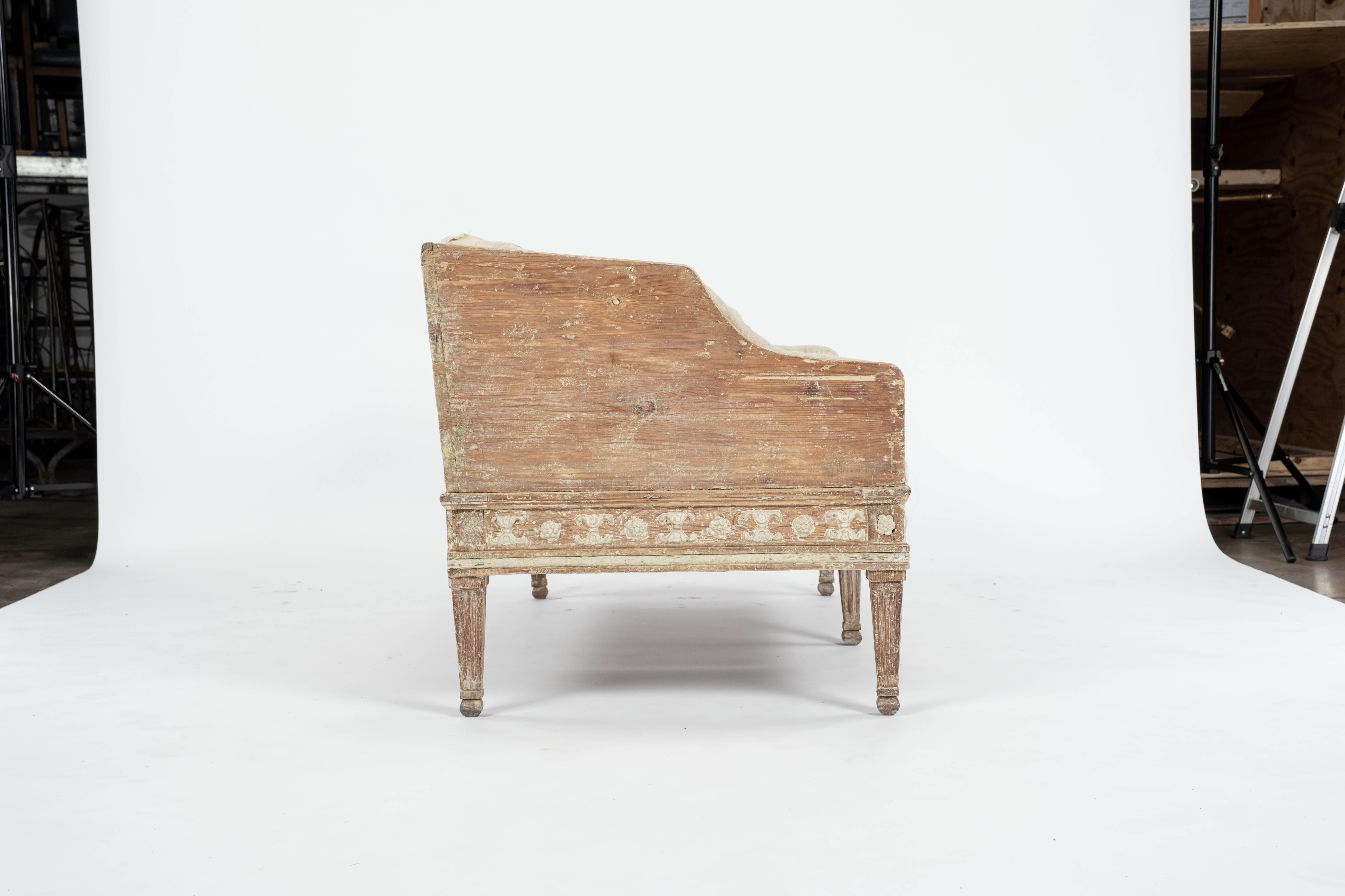 19th C. Gustavian Bench or Sofa For Sale 4