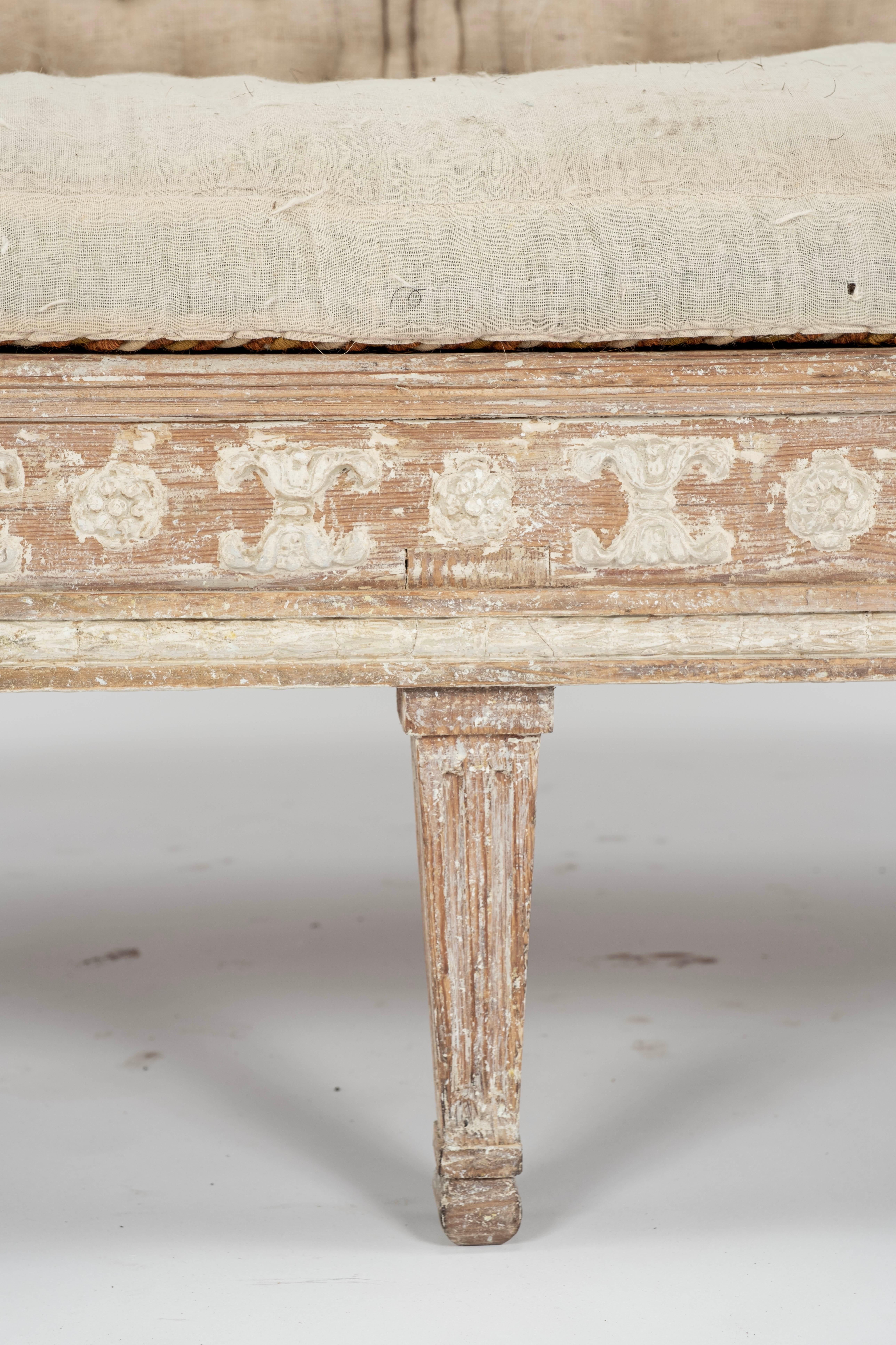 19th C. Gustavian Bench or Sofa In Good Condition For Sale In Houston, TX