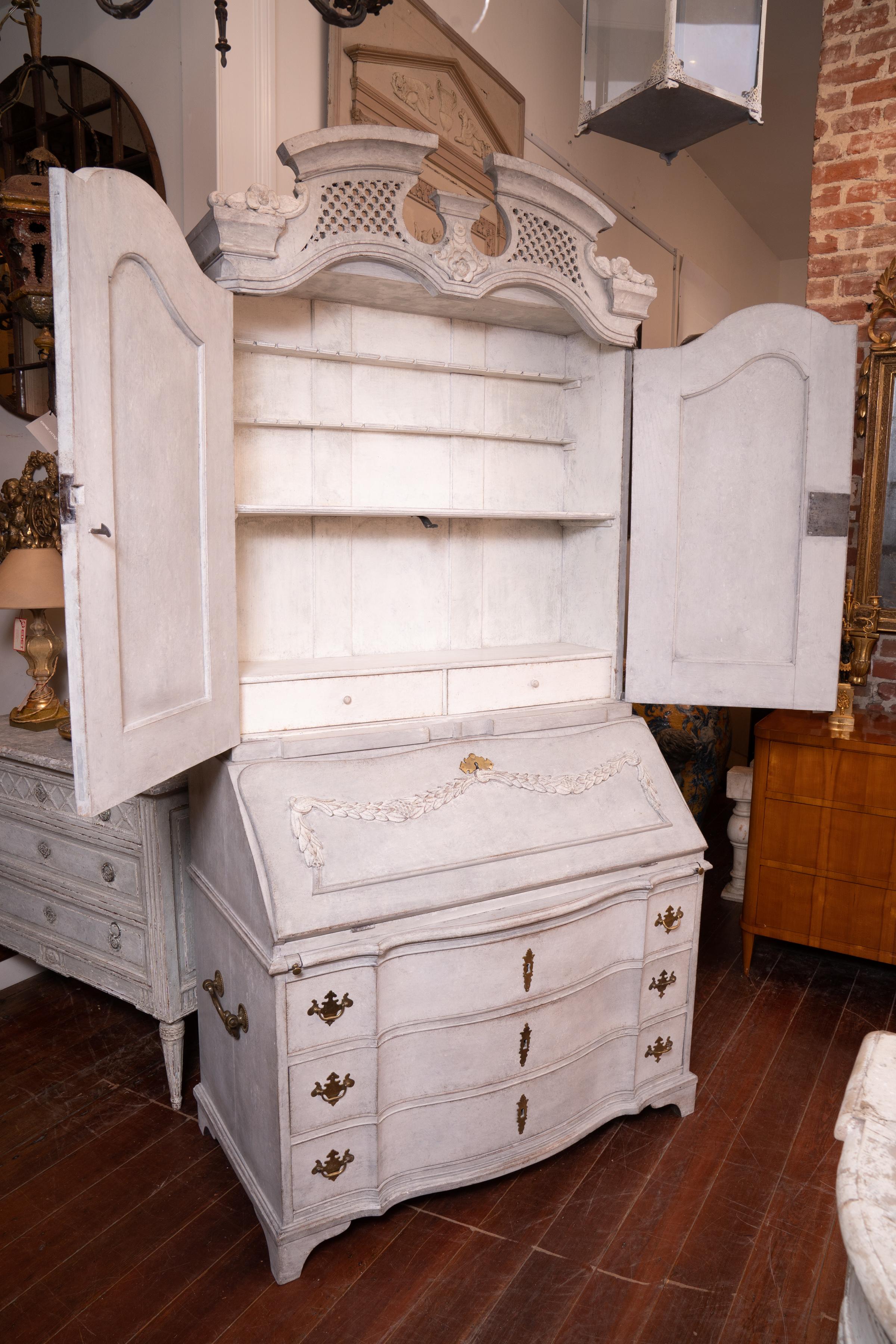 19th Century Gustavian Painted Secretary In Good Condition In New Orleans, LA
