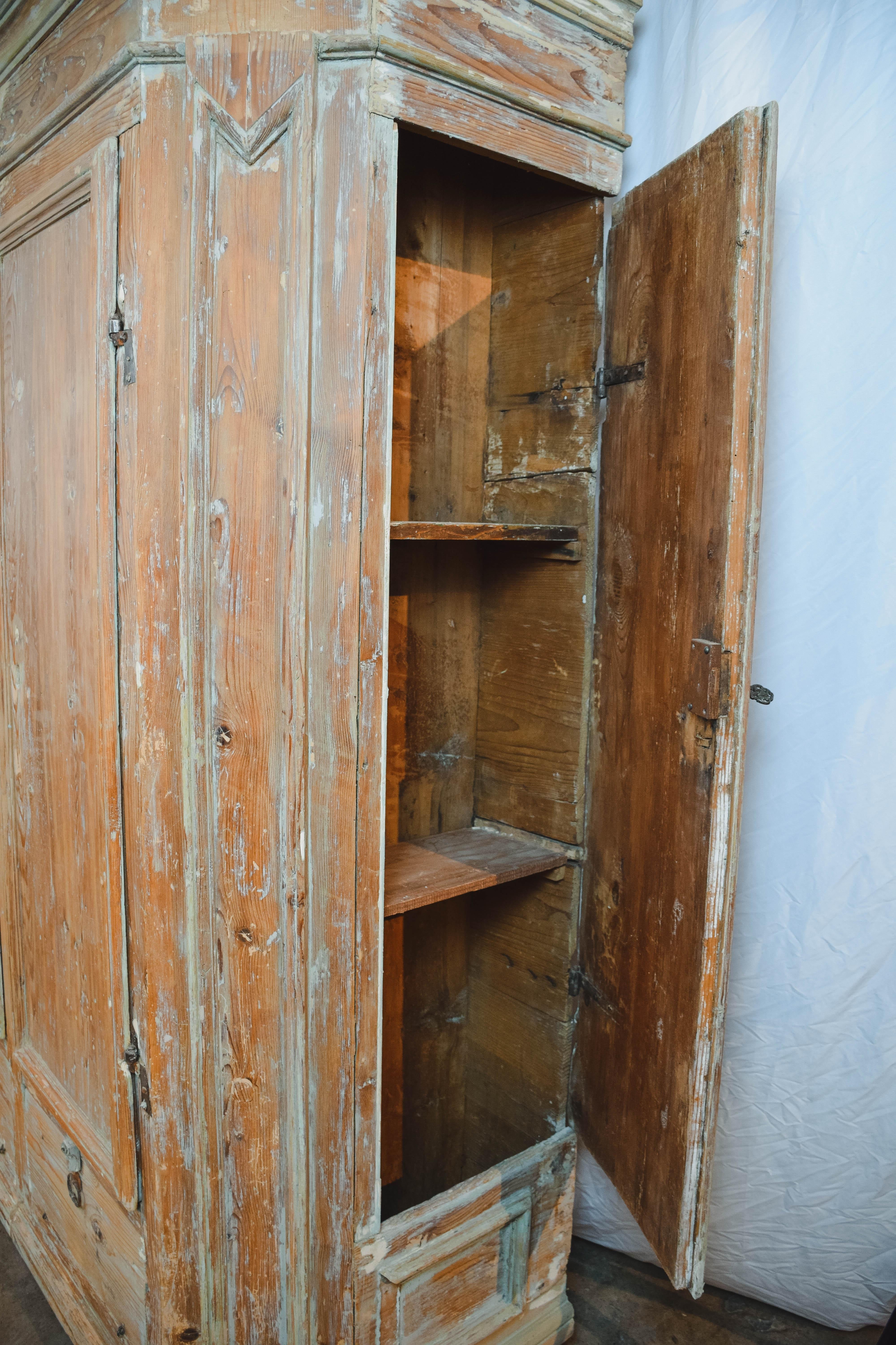 Gustavien armoire gustavienne du 19ème siècle en vente