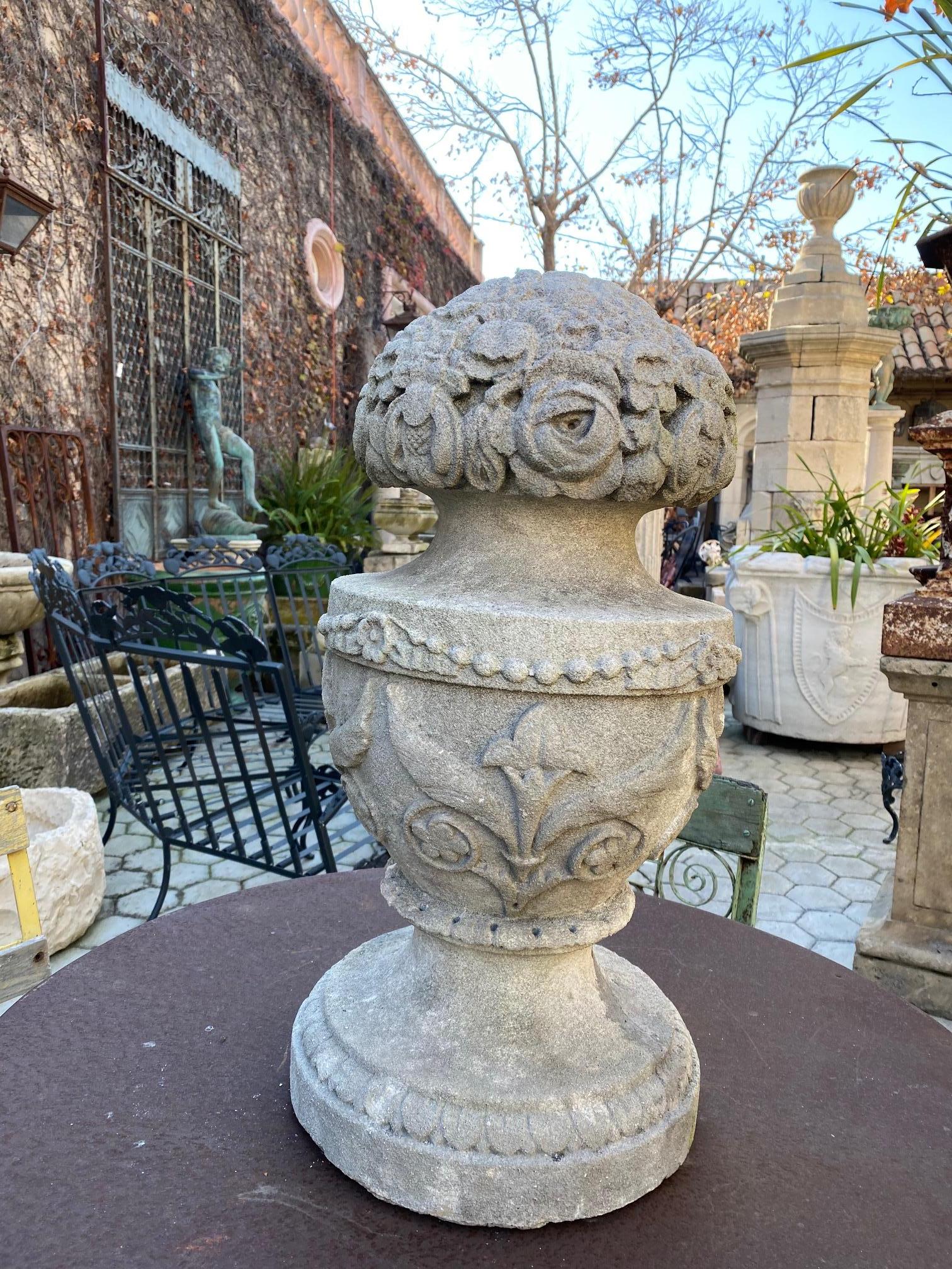 Early 19th century hand carved large stone finial. To mount on garden post by a gate or simply using it as beautiful decorative elements in an interior by a stack of books or on a console. The nicely rounded carved top with flowers leaves and roses.