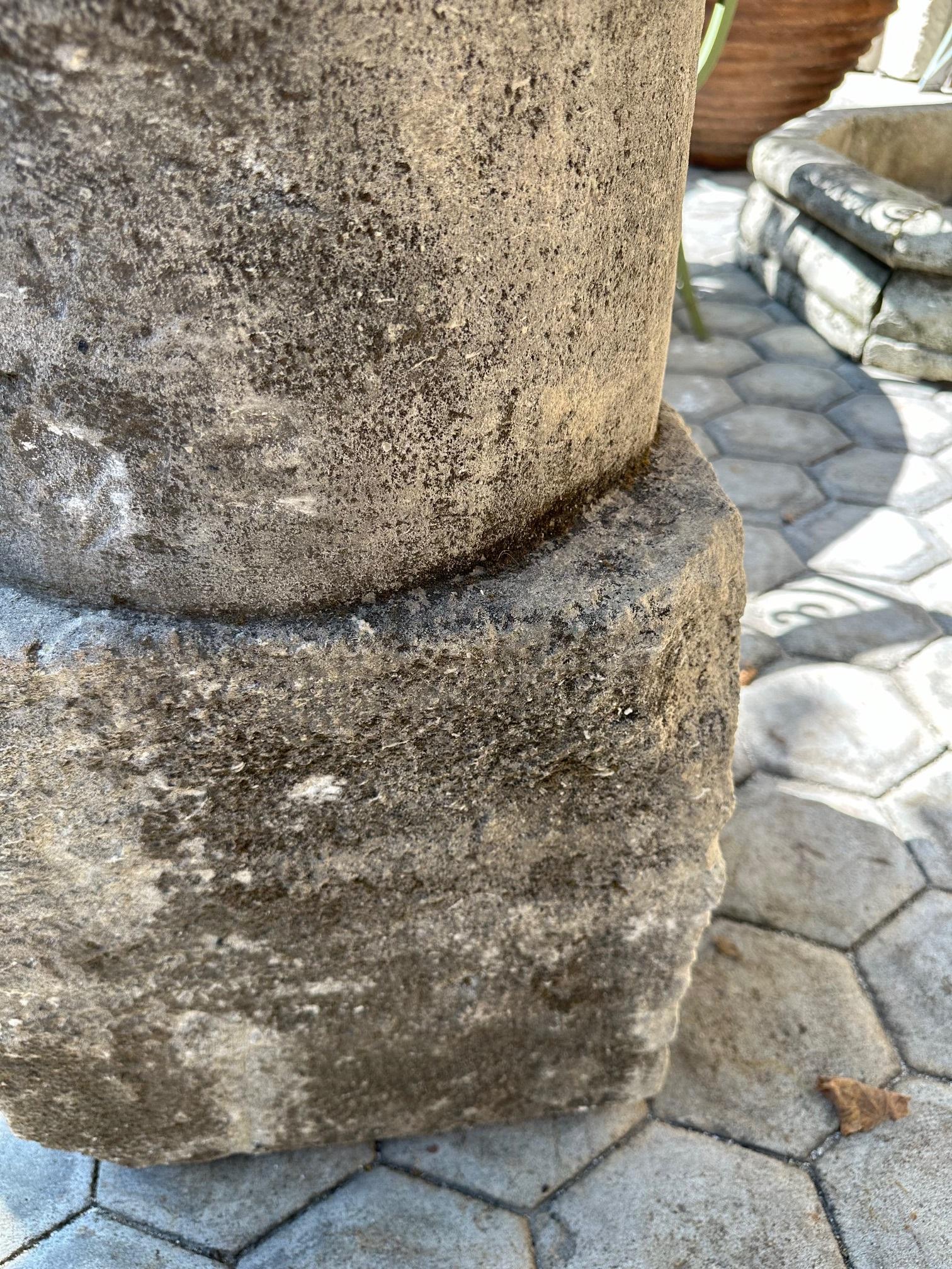 A.I.C. Pedestal Stone Column post base Center Piece Garden Fountain en vente 12