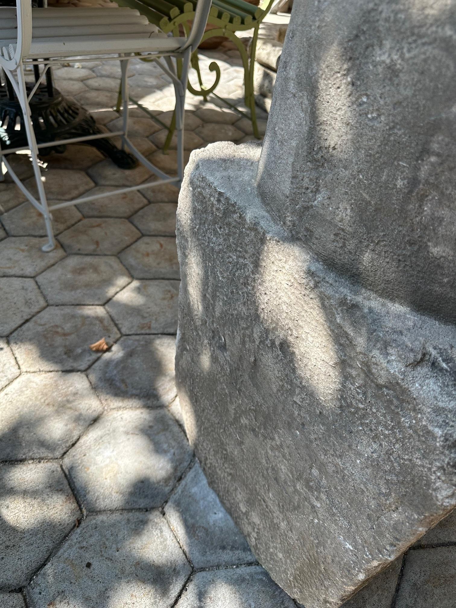A.I.C. Pedestal Stone Column post base Center Piece Garden Fountain en vente 14