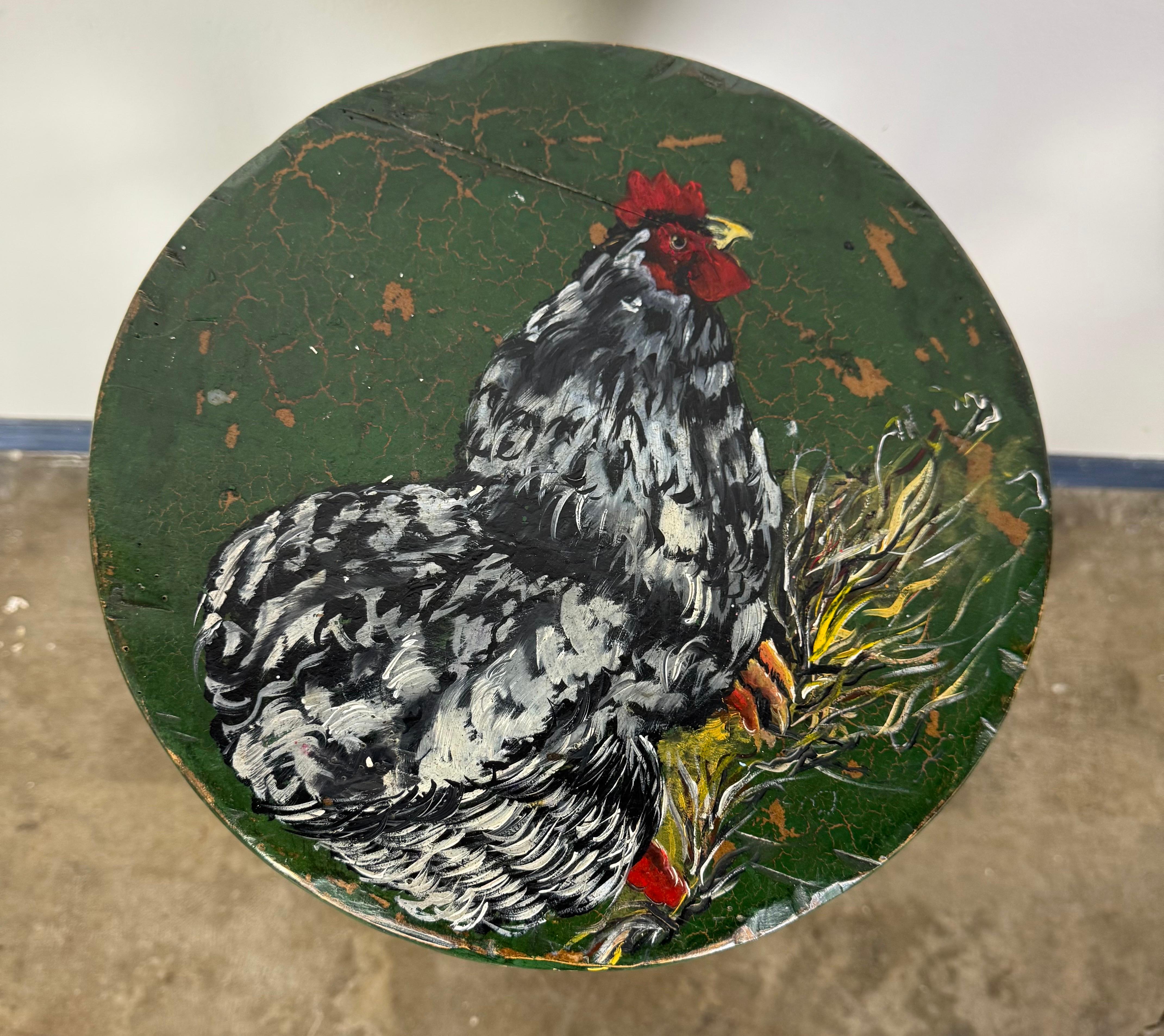 Taburete de bar pintado a mano del s. XIX con gallo en venta 2