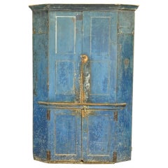 19th Century Hudson Valley Corner Cupboard