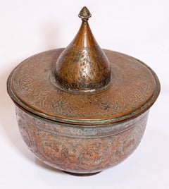 Ciotola con coperchio in rame stagnato indo-persiano Qajar del XIX secolo