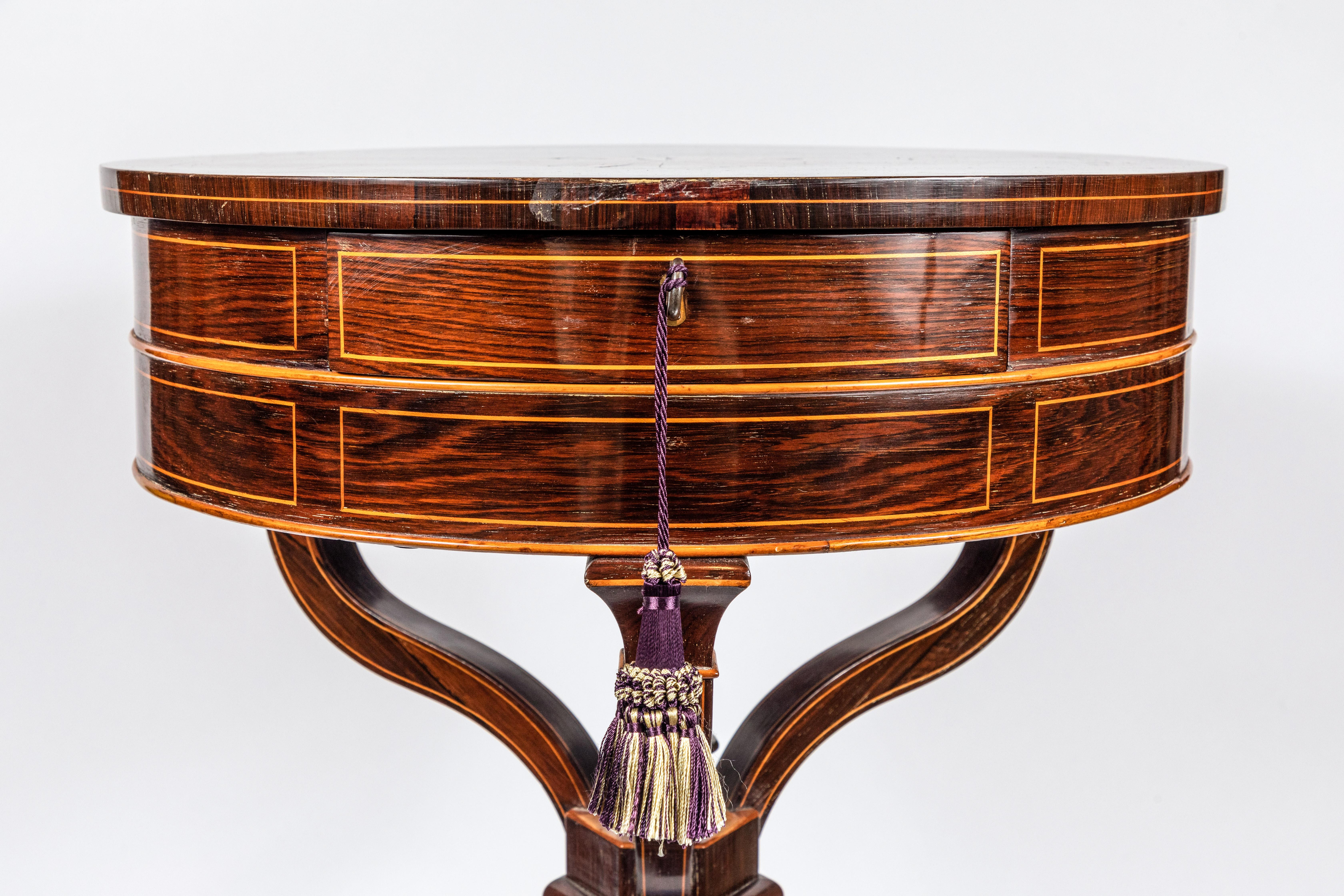 19th Century, Inlaid, English Occasional Table In Good Condition In Newport Beach, CA
