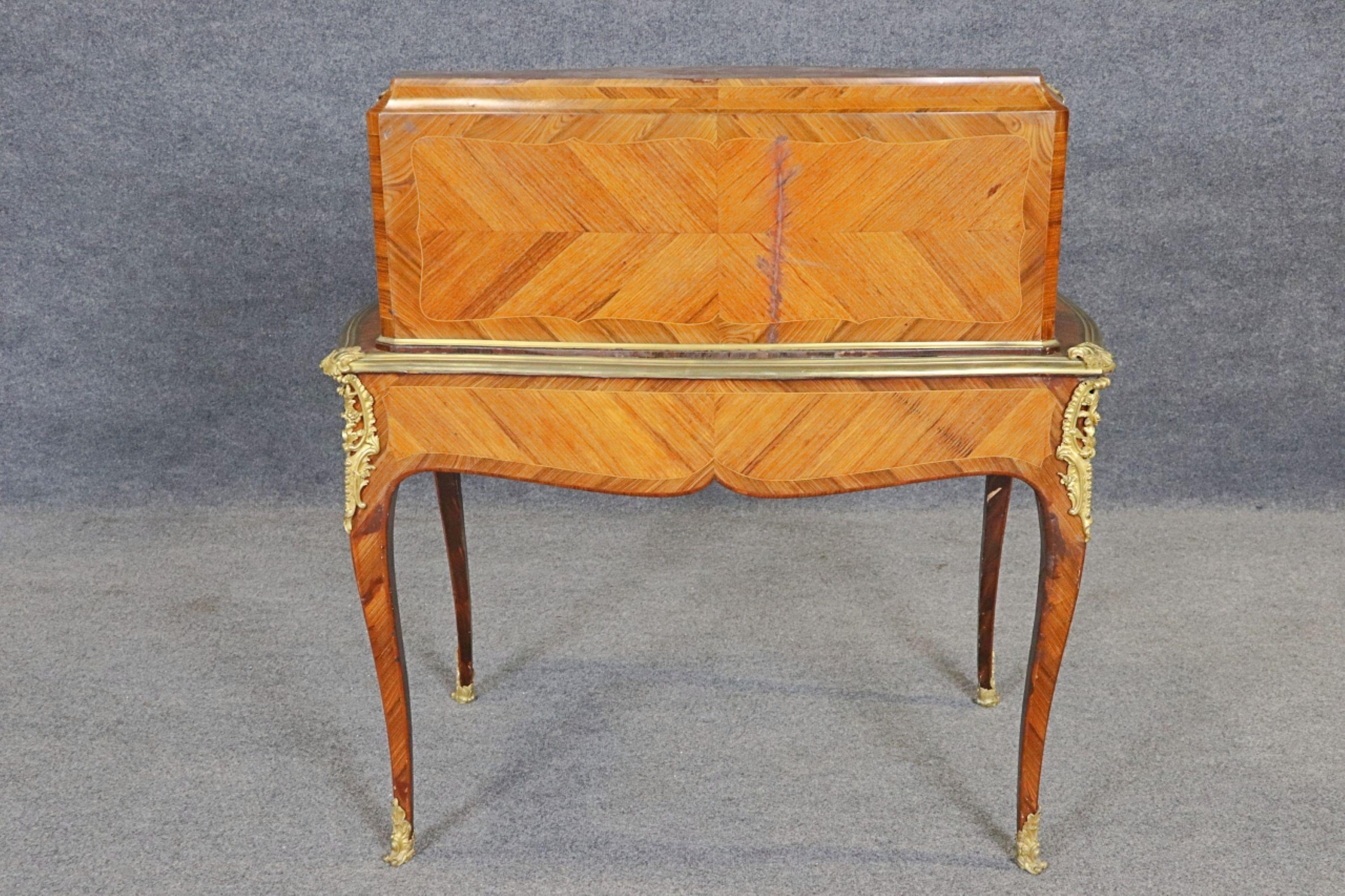 19TH C Intarsien Bronze montiert Damen Schreibtisch. im Angebot 7