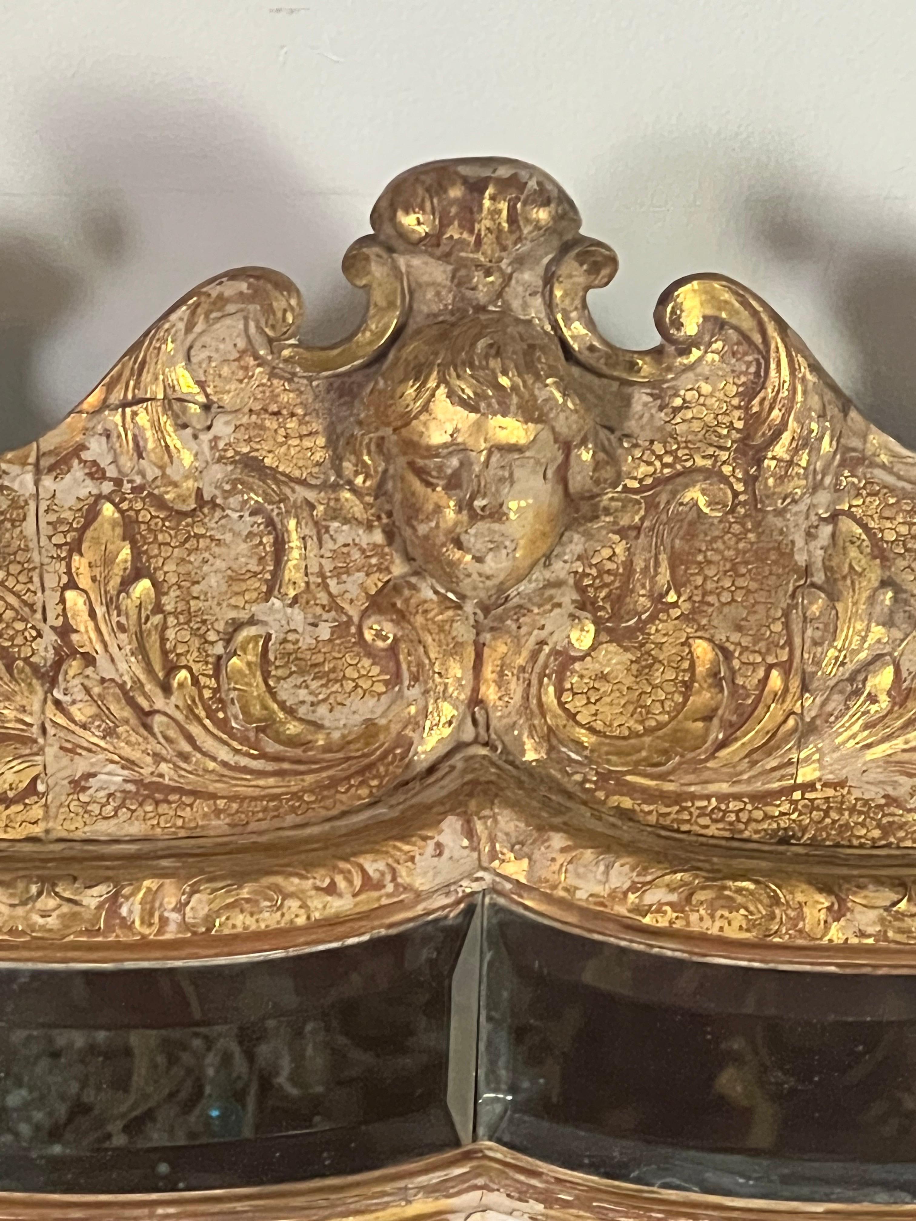 Specchio in legno dorato in stile barocco italiano del XIX secolo in vendita 5