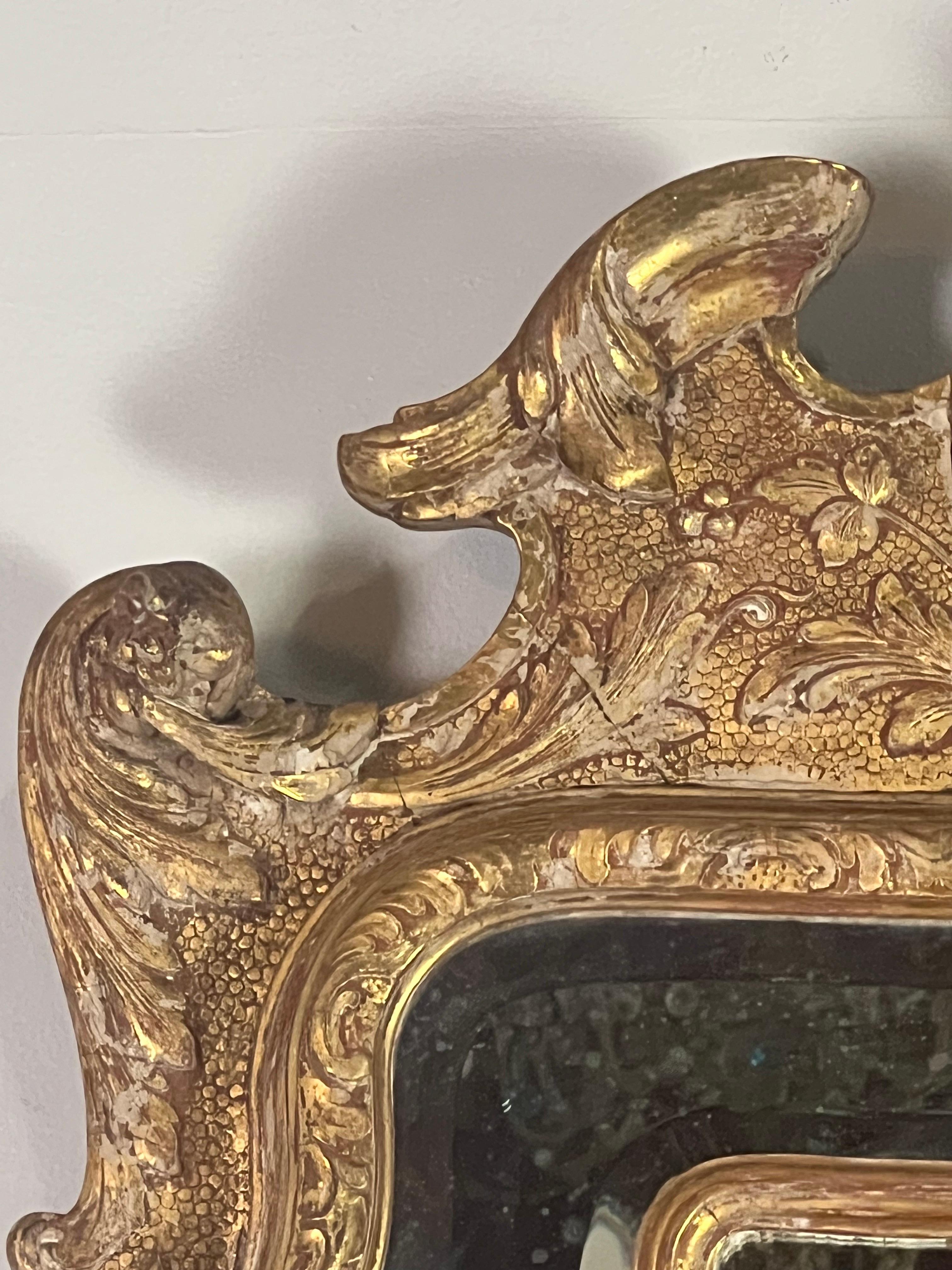 Specchio in legno dorato in stile barocco italiano del XIX secolo in vendita 7