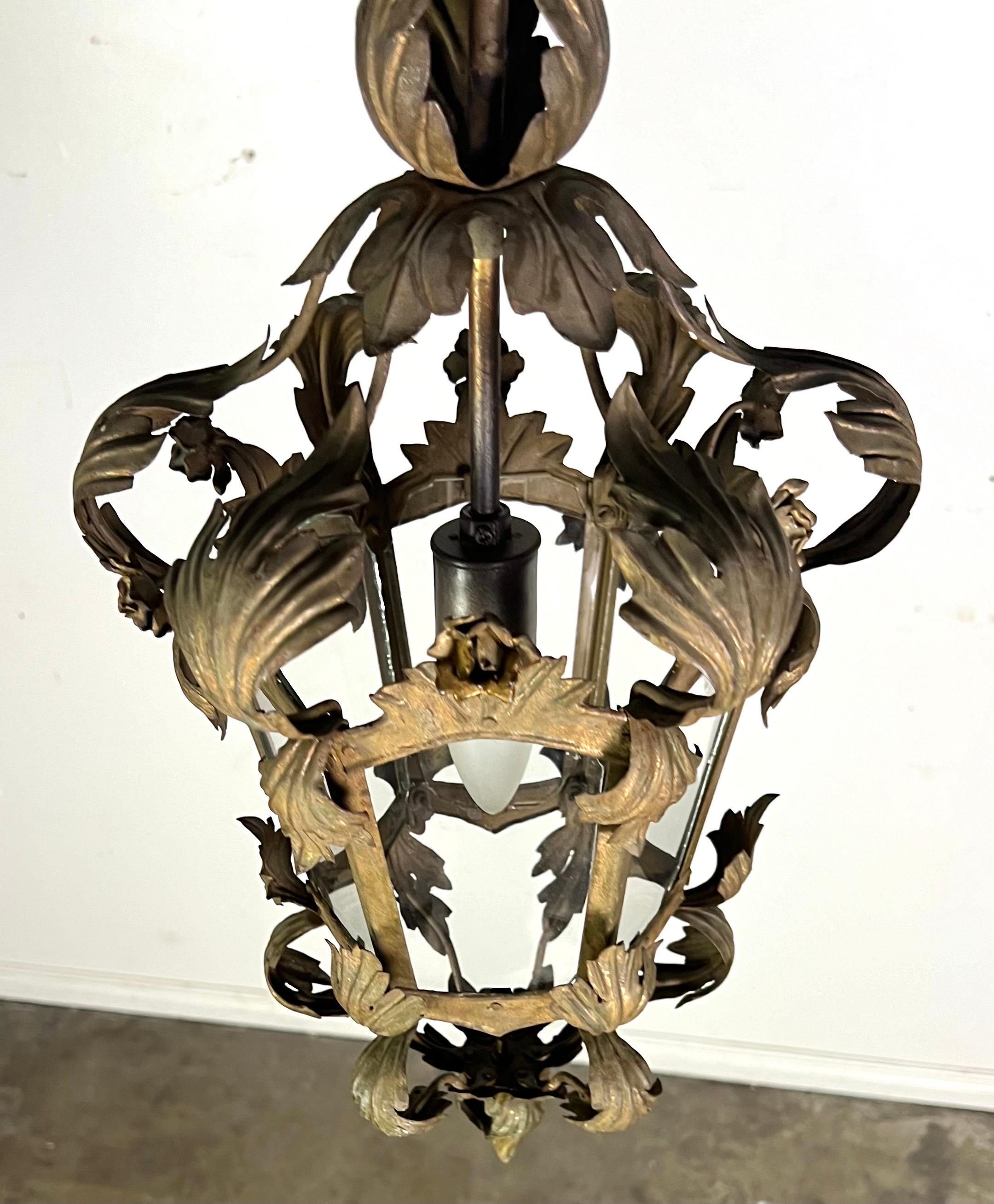 Farol italiano de metal dorado del siglo XIX Barroco en venta