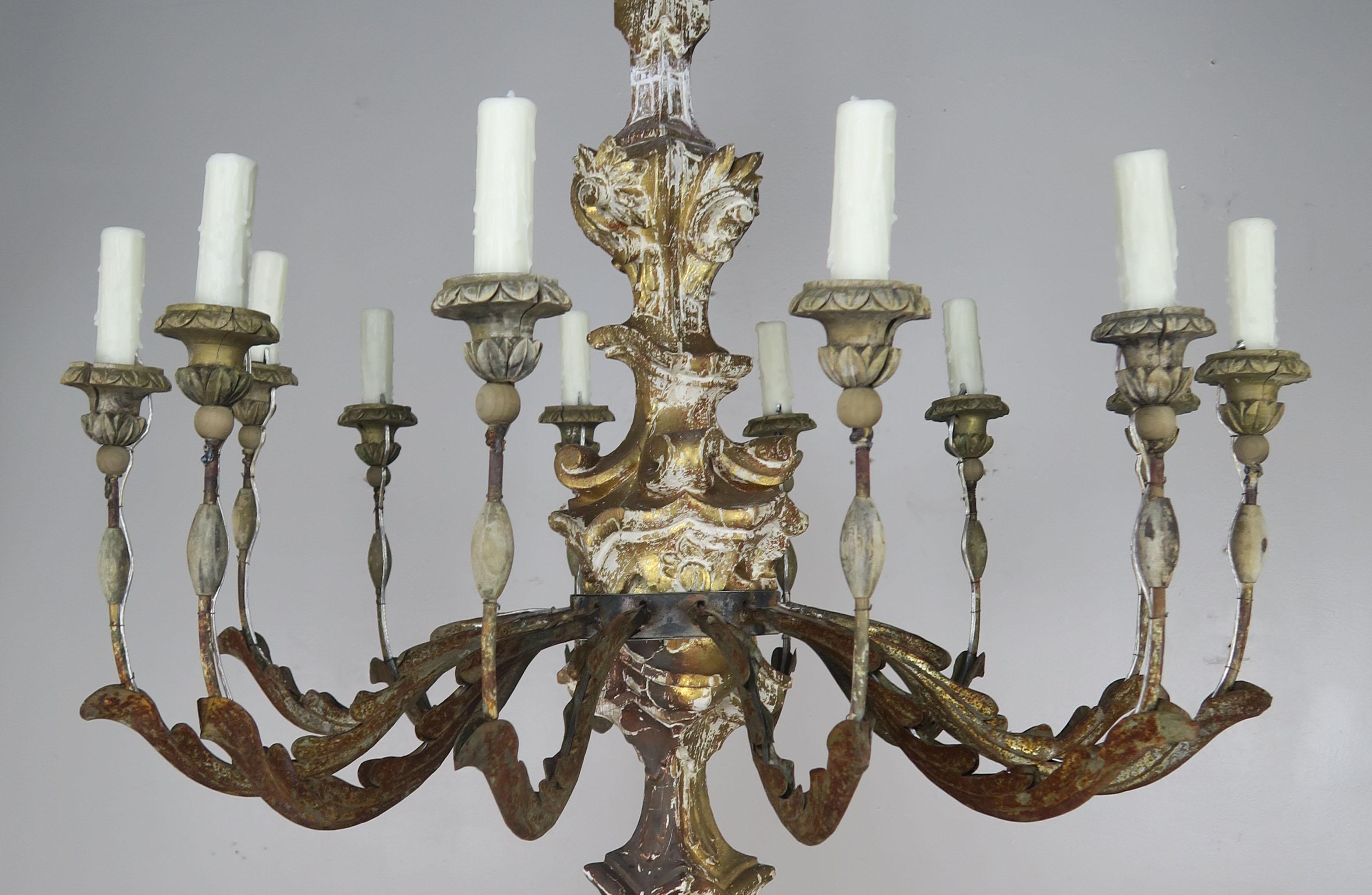 Baroque 19th Century Italian Giltwood and Painted Chandelier