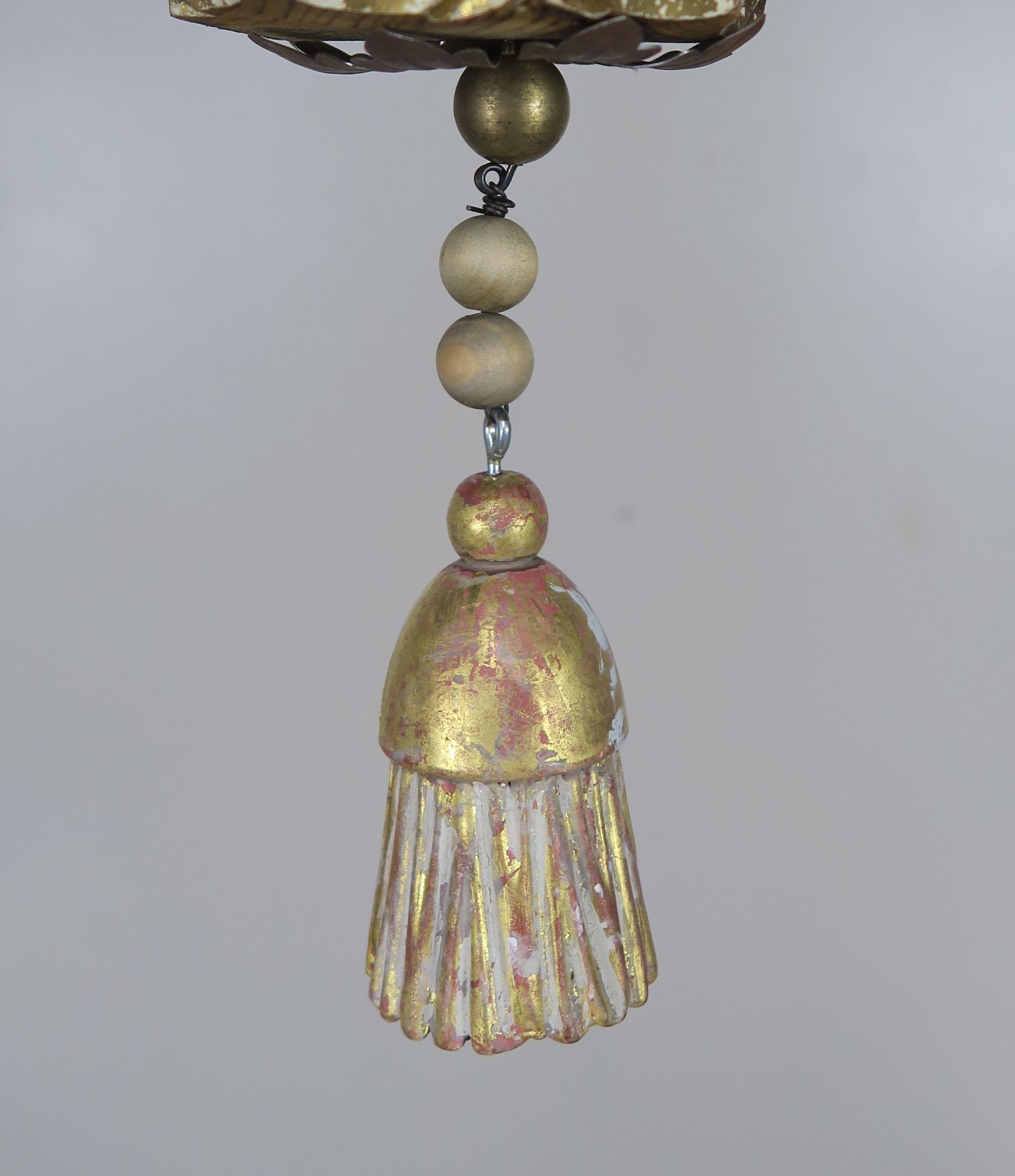 19th Century Italian Giltwood and Painted Chandelier 2