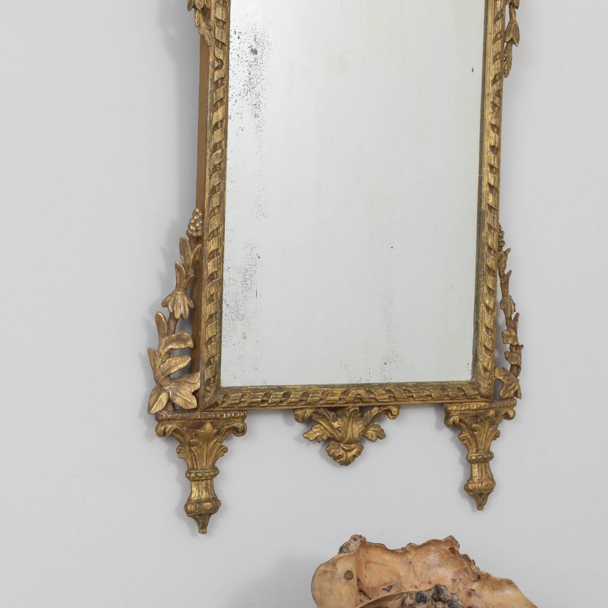 19th c. Italian Giltwood Mirror with Original Mirror Plate For Sale 4