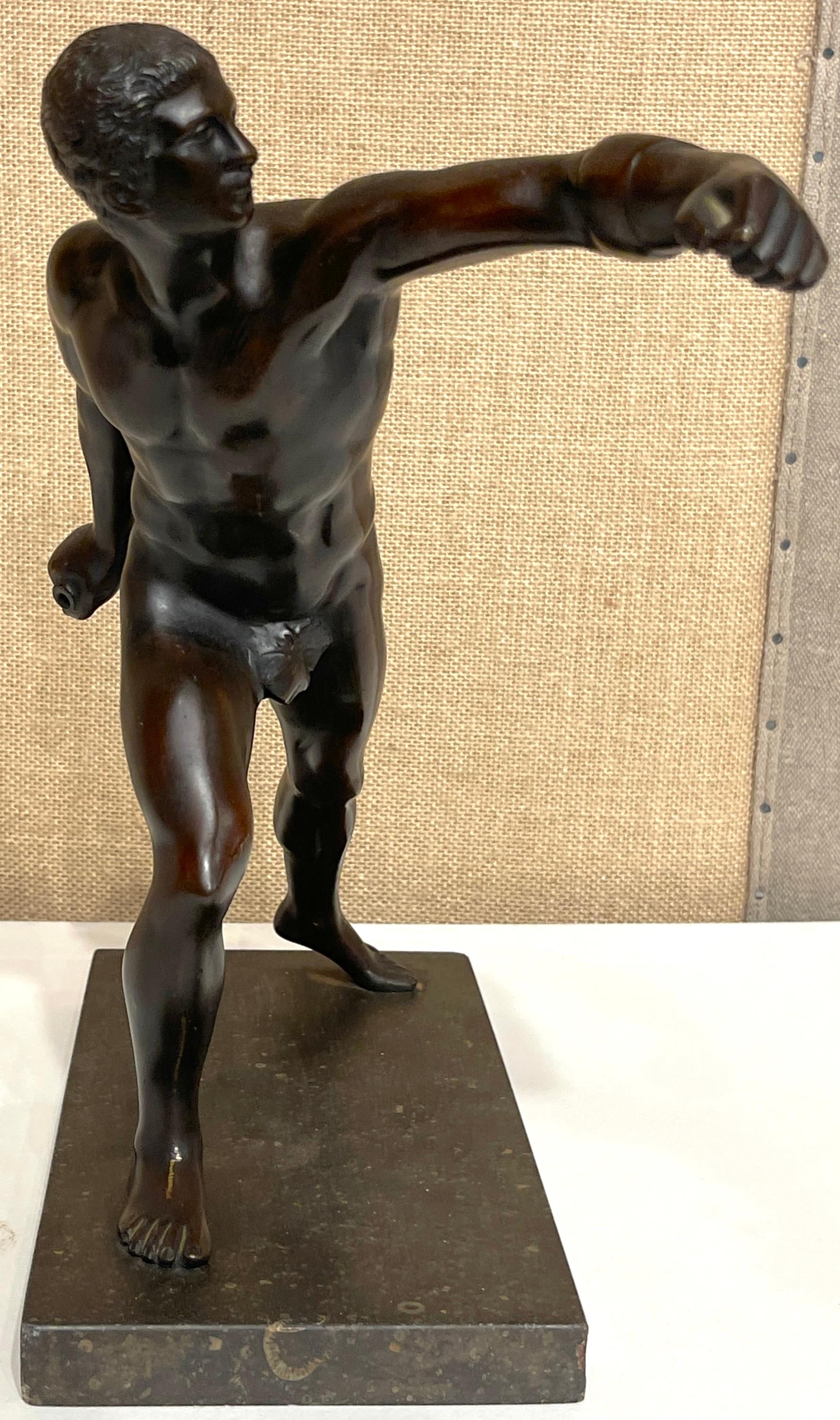 19th C. Italian Grand Tour Bronze of the Gladiator, After the Roman Antique In Good Condition For Sale In West Palm Beach, FL