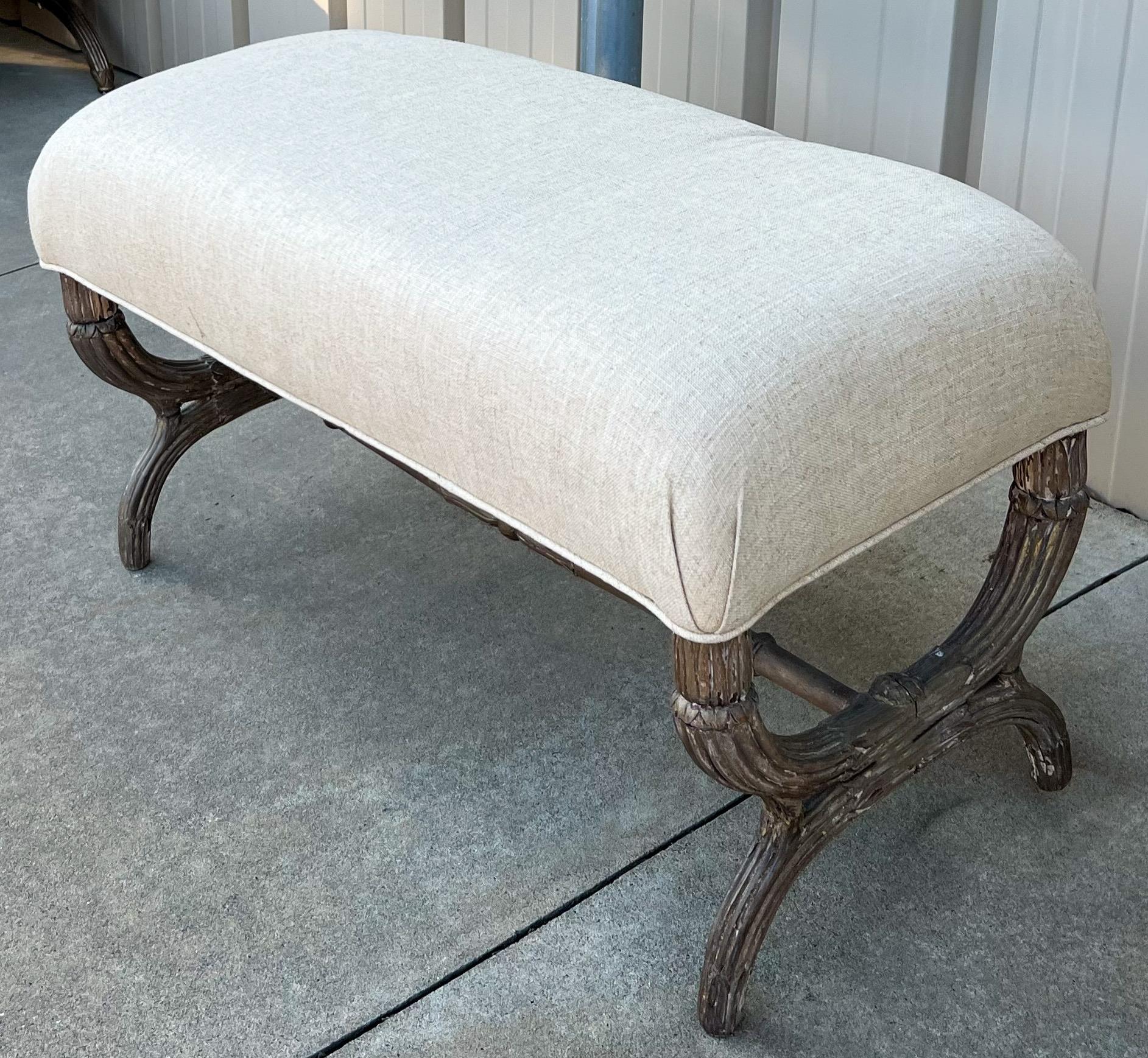 19th Century 19th-C. Italian Neo-Classical Style Carved Wood Bench in New Linen