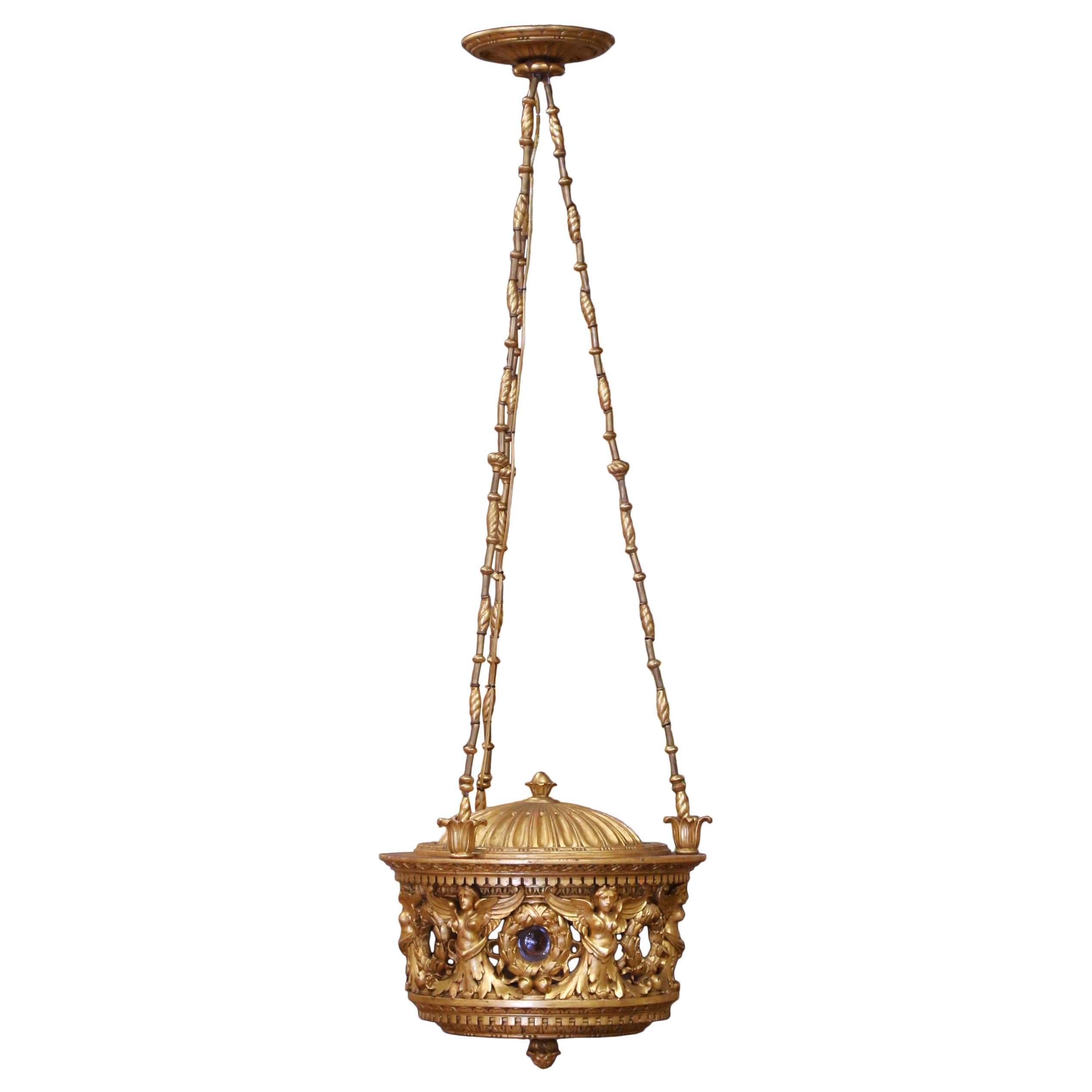 A.I.C. Chandelier italien néoclassique en bois doré et verre avec sculptures figuratives en vente