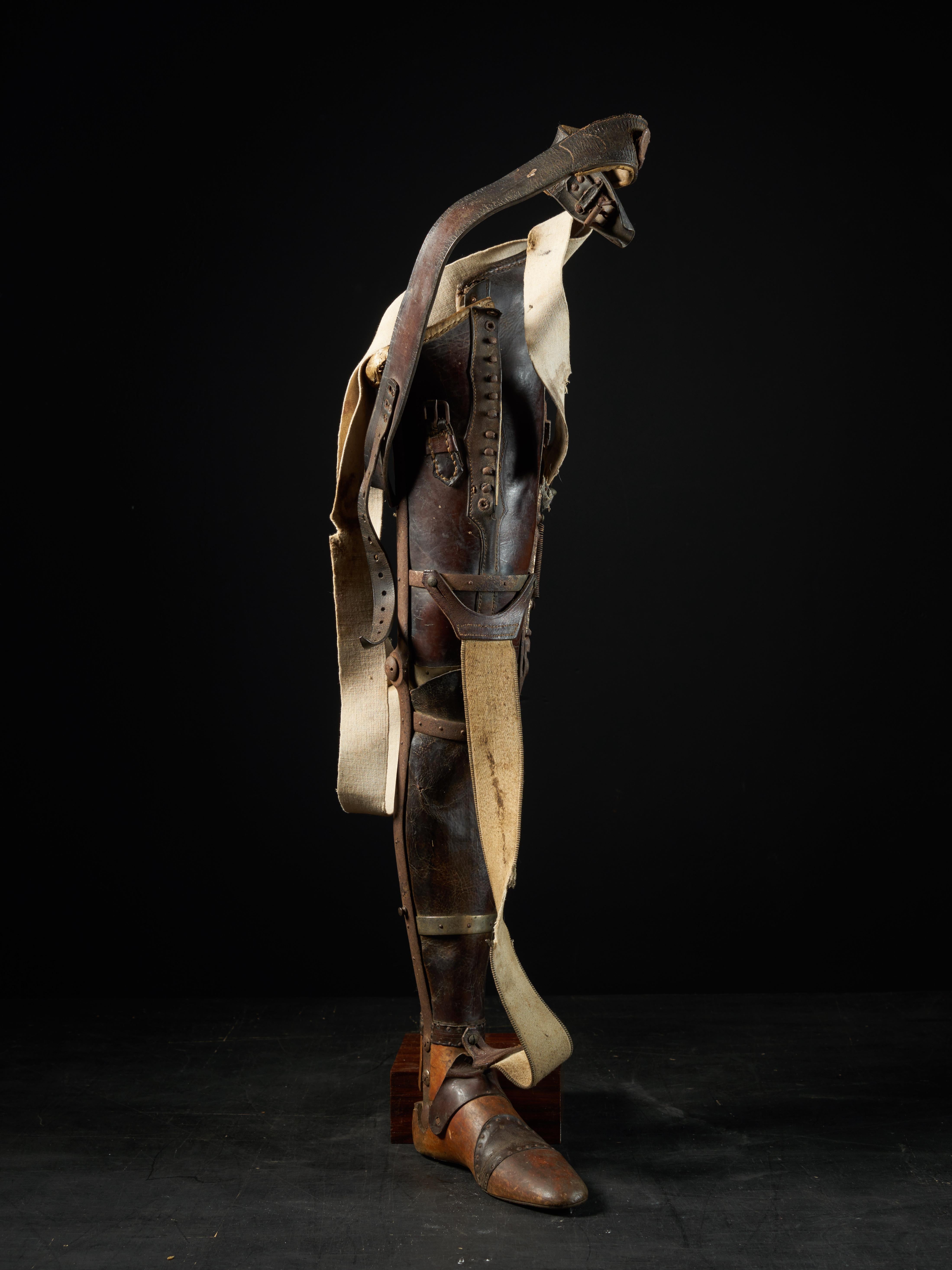 This prosthetic leg was manufactured in Italy in 1917 and is made of wood and leather, circa 1900, the pioneers of prosthetic design had begun the idea of specialized artificial limbs. For the first time, artificial limbs were being mass-produced in