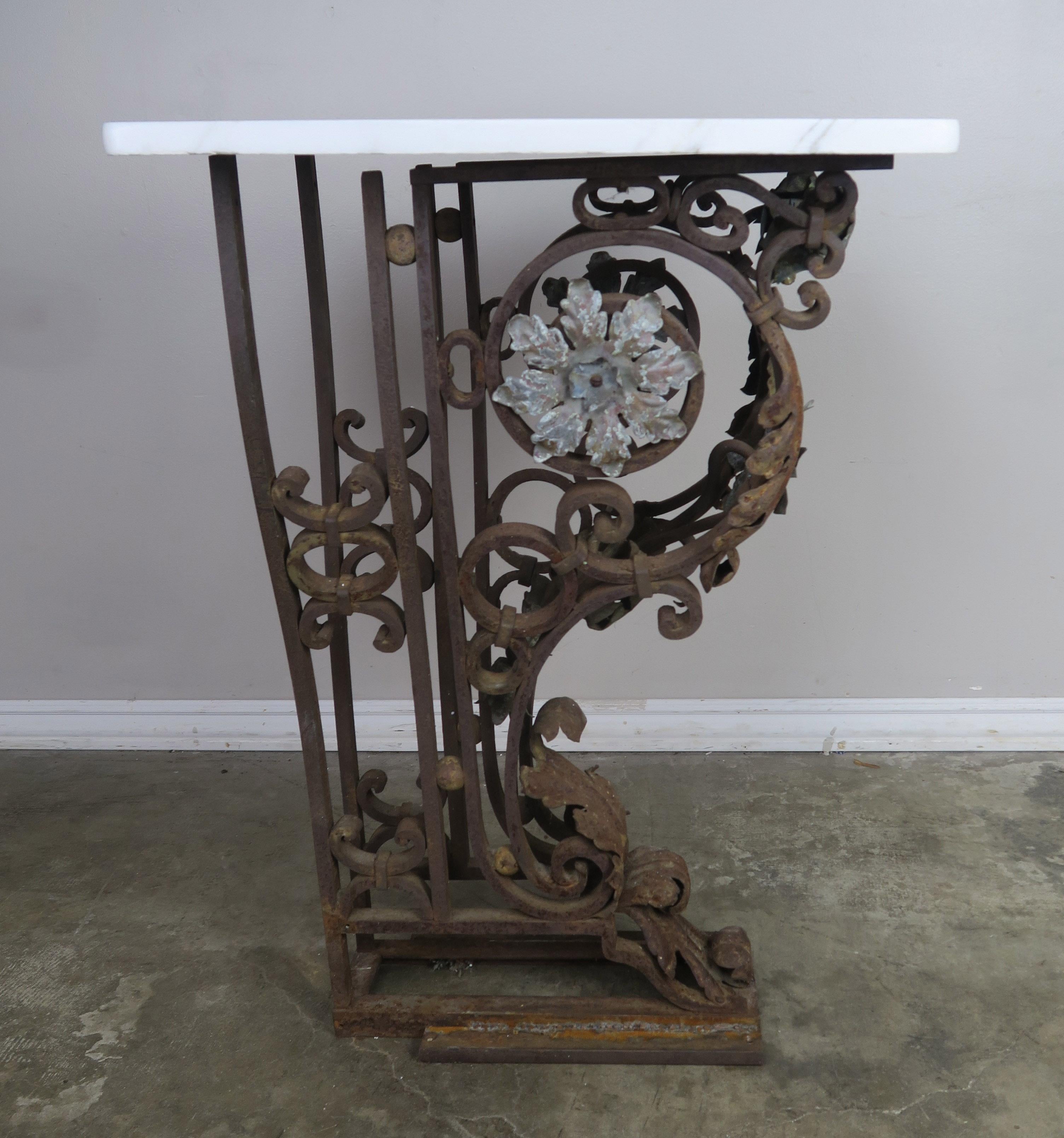 19th Century Italian Painted Wrought Iron Table with Carrara Marble Top 5