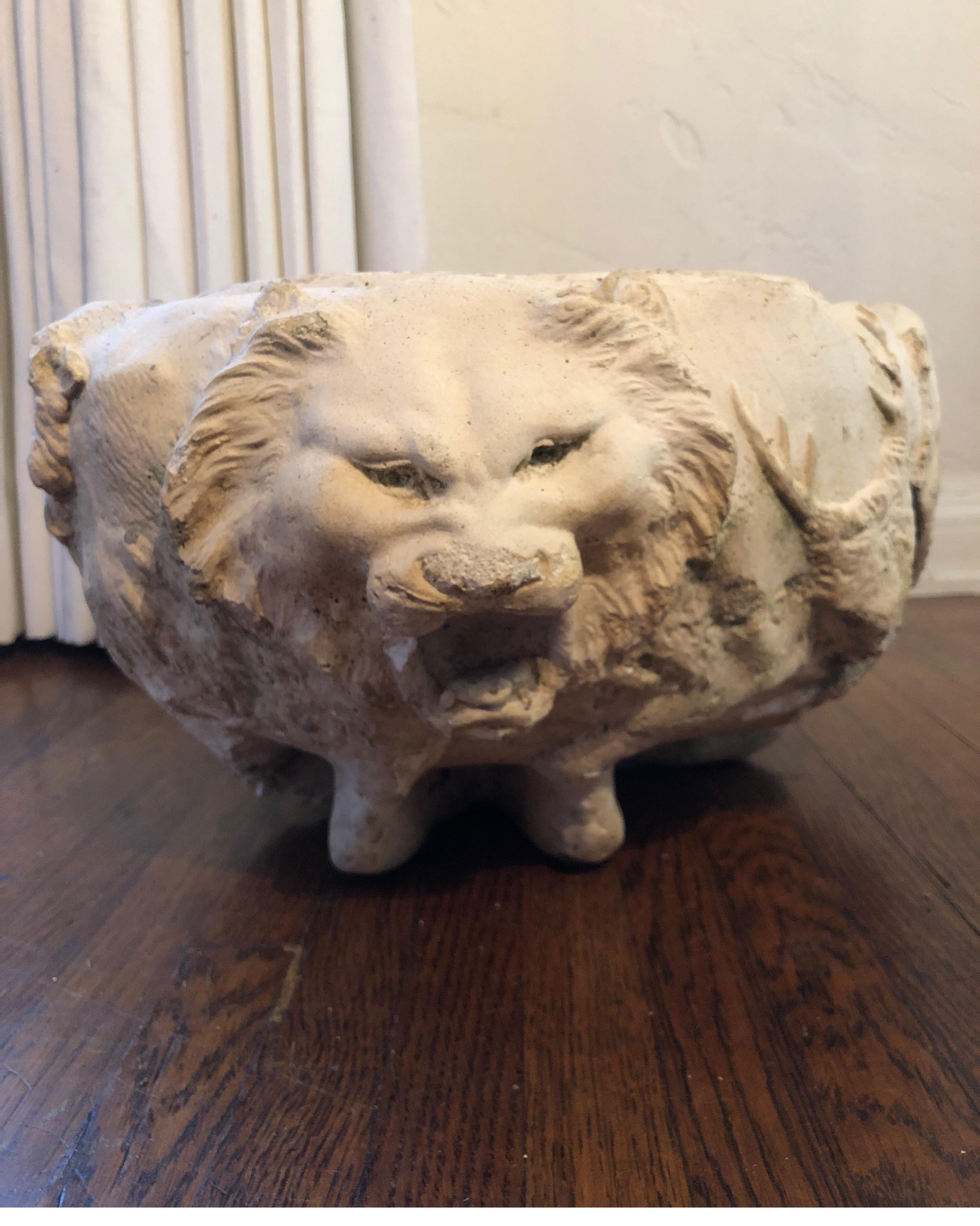 lion urn planter