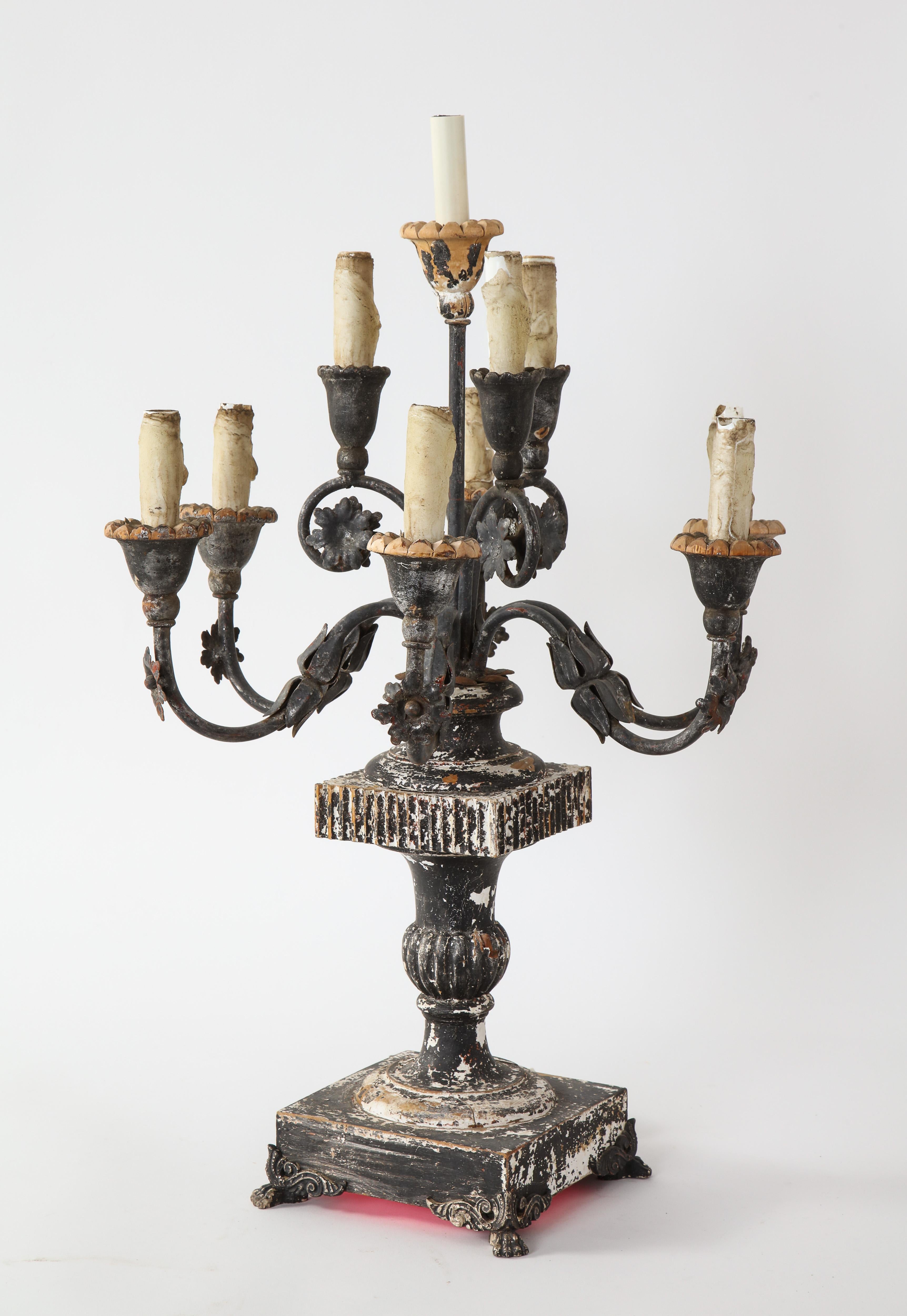 19th Century Italian Wood and Gesso 10-Light Candelabra, Electrified In Distressed Condition For Sale In Chicago, IL