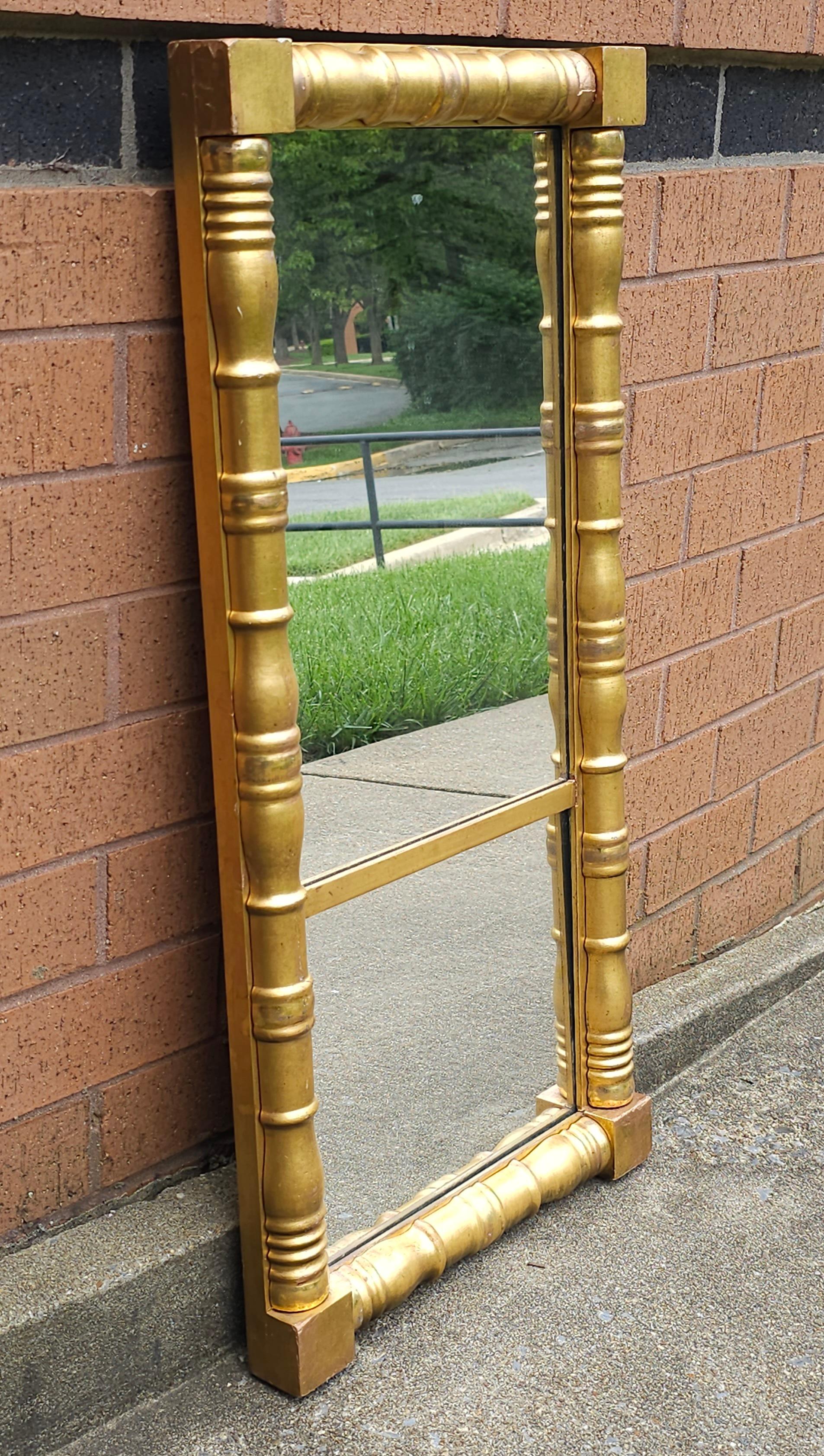 Stile impero americano A.I.C. James Todd, specchio a specchio impero classico in legno dorato Trumeau del XIX secolo in vendita