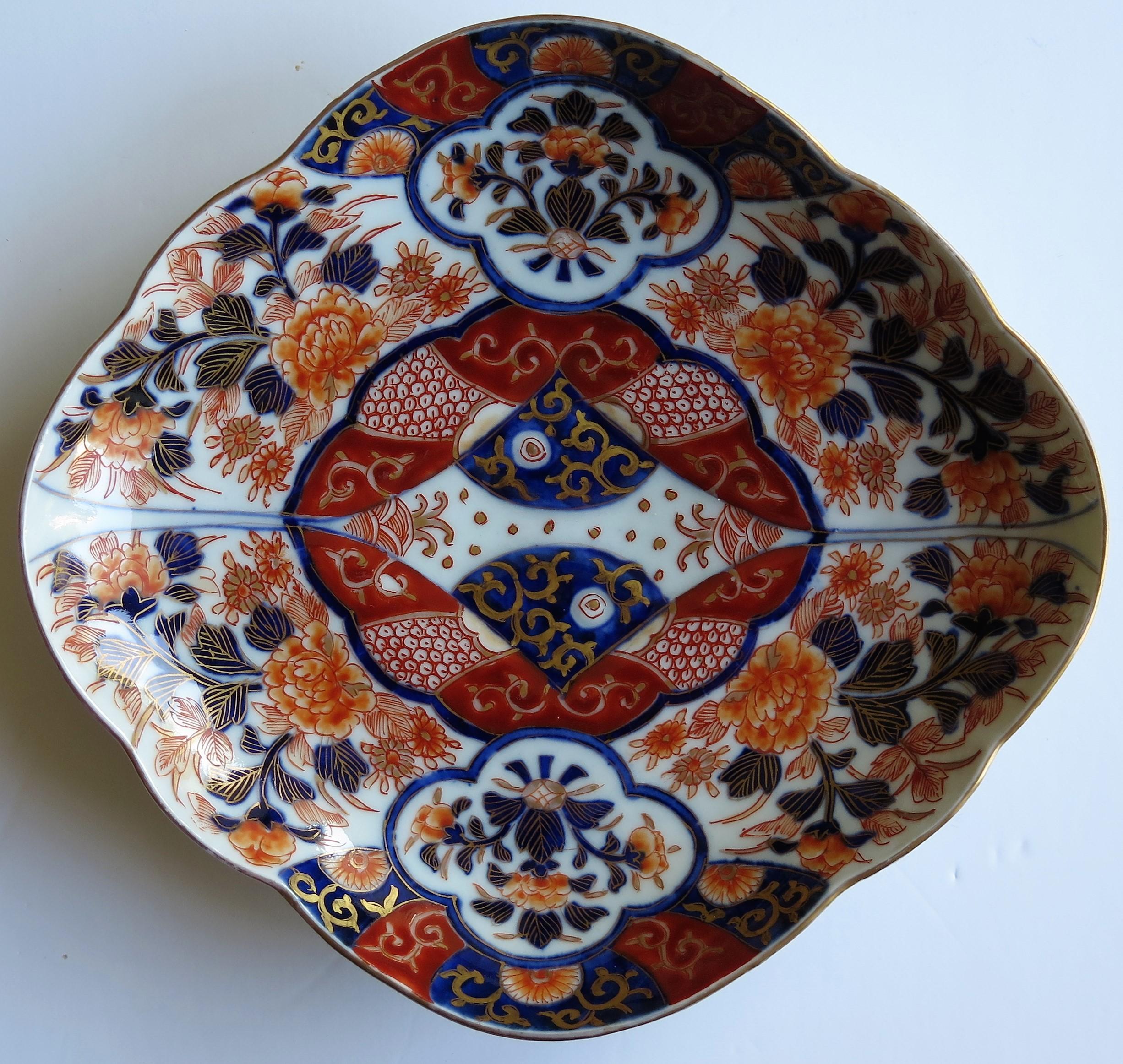 Japanese Porcelain Dish Finely Hand Painted Imari Design, Meiji Signed to Base 3
