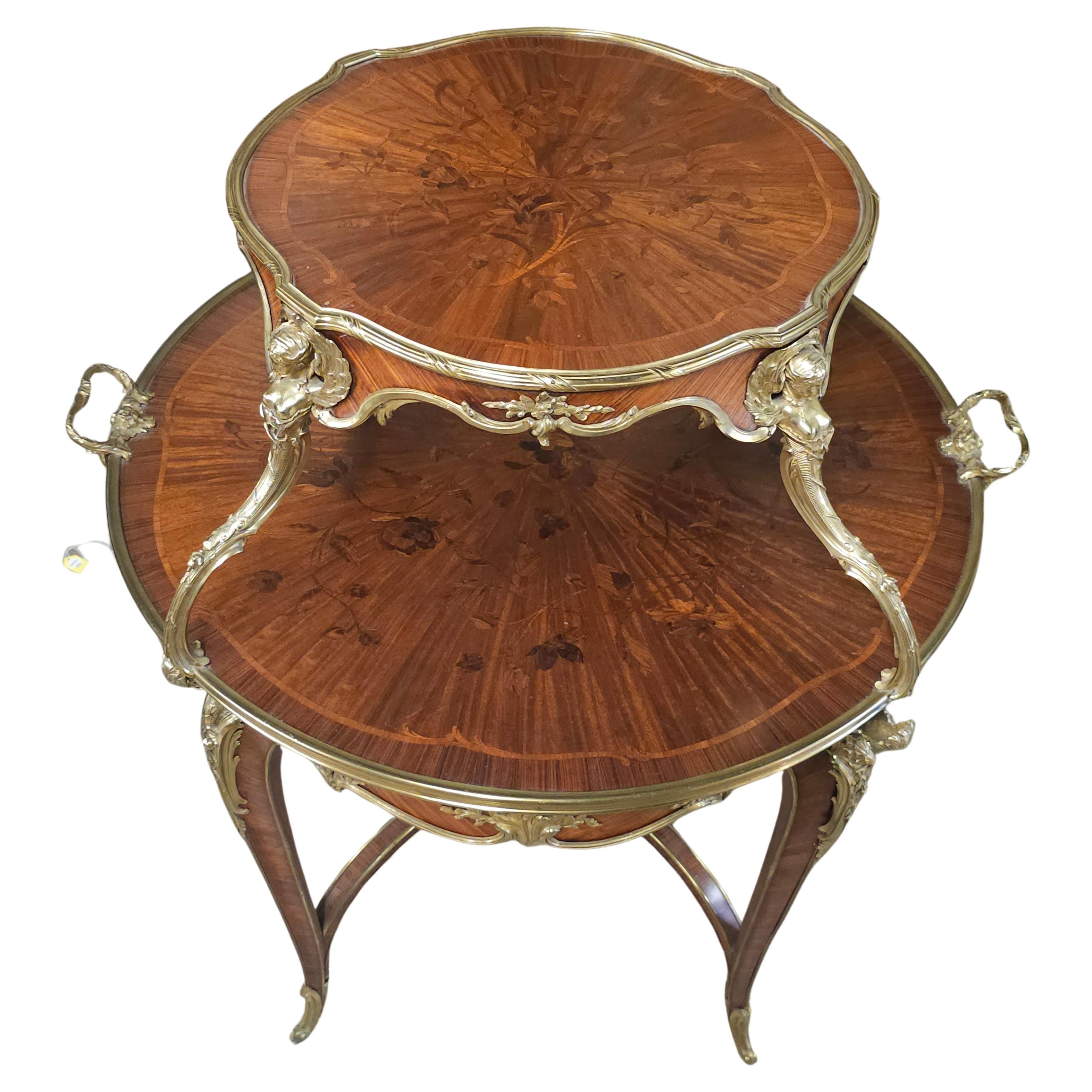 XIXe siècle Table à thé en marqueterie de satin et de bois de Boi, Joseph A.I.C. Kingwood, 19e C. en vente