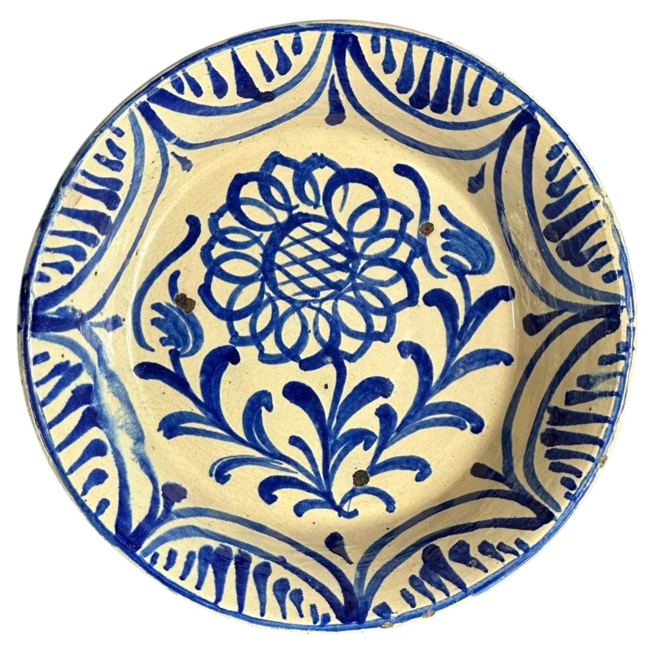19th c. Large Spanish Blue and White Fajalauza Lebrillo Bowl from Granada, 13in For Sale