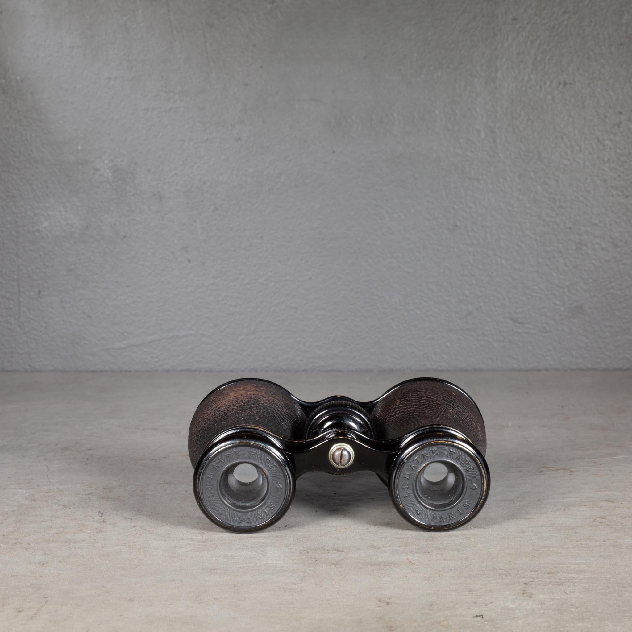 siglo XIX Estuche y prismáticos LeMaire Fabt Paris de cuero c.1890 en venta 3