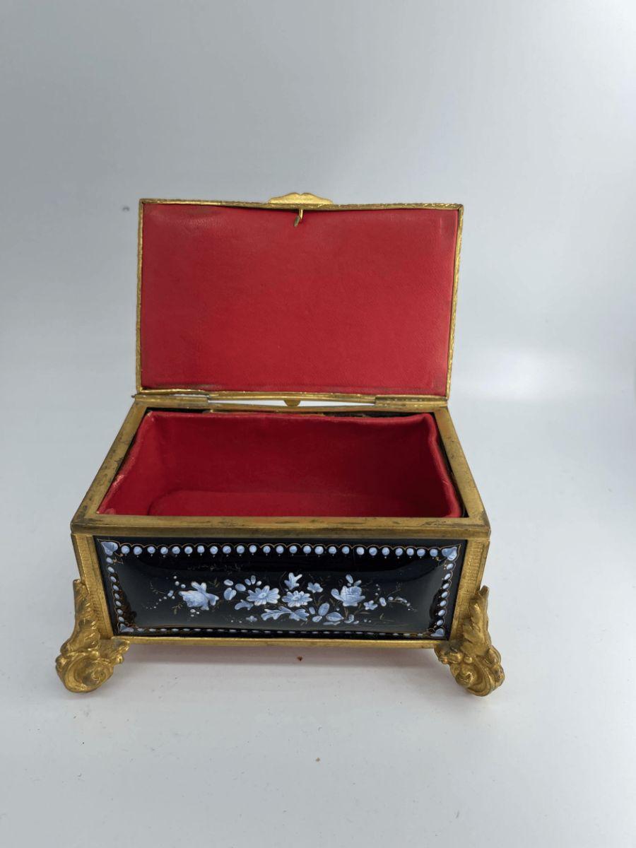 19th C Limoges Hand Painted Porcelain Keepsake Box W Brass Footing For Sale at 1stDibs