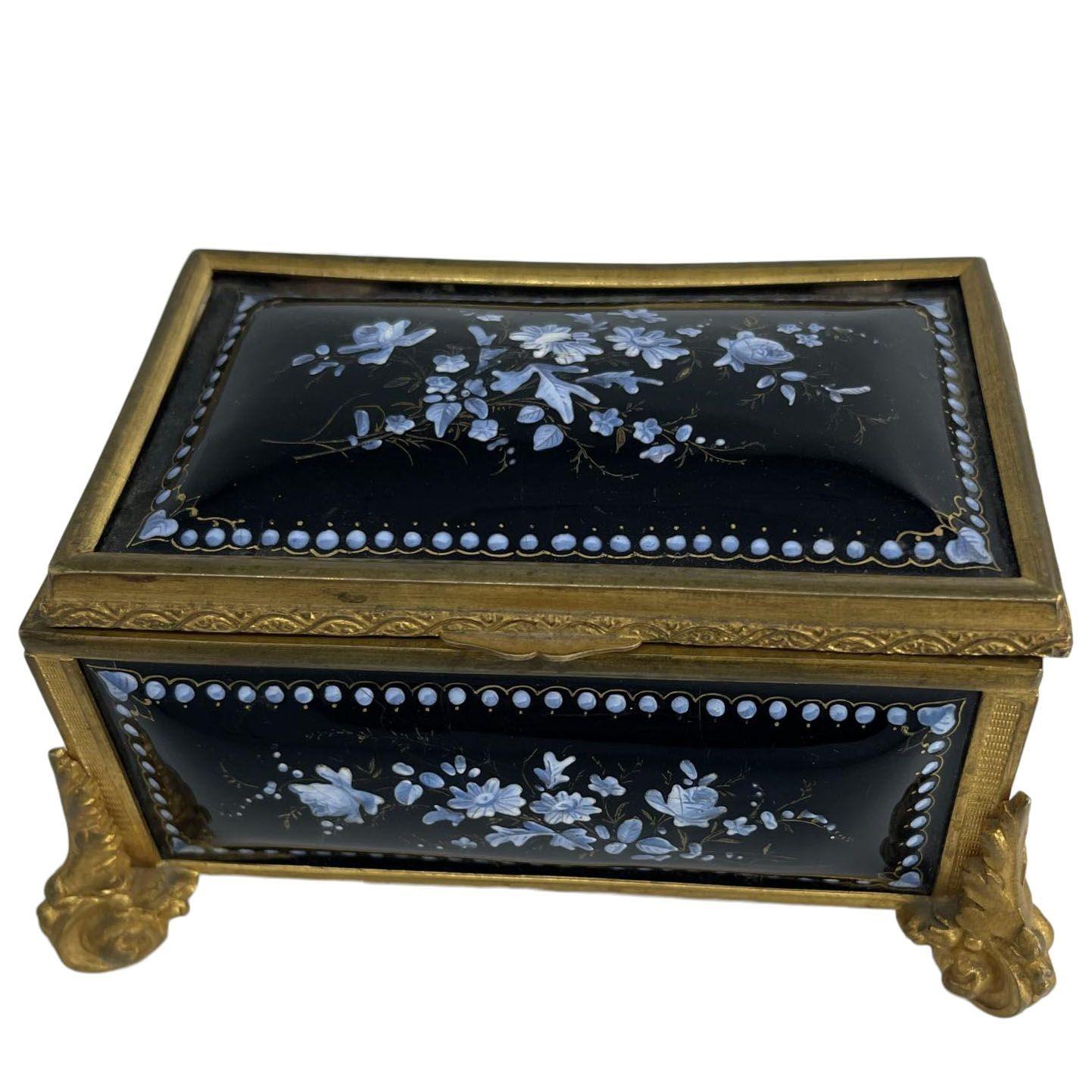 Louis XVI 19th C Limoges Hand Painted Porcelain Keepsake Box W Brass Footing For Sale
