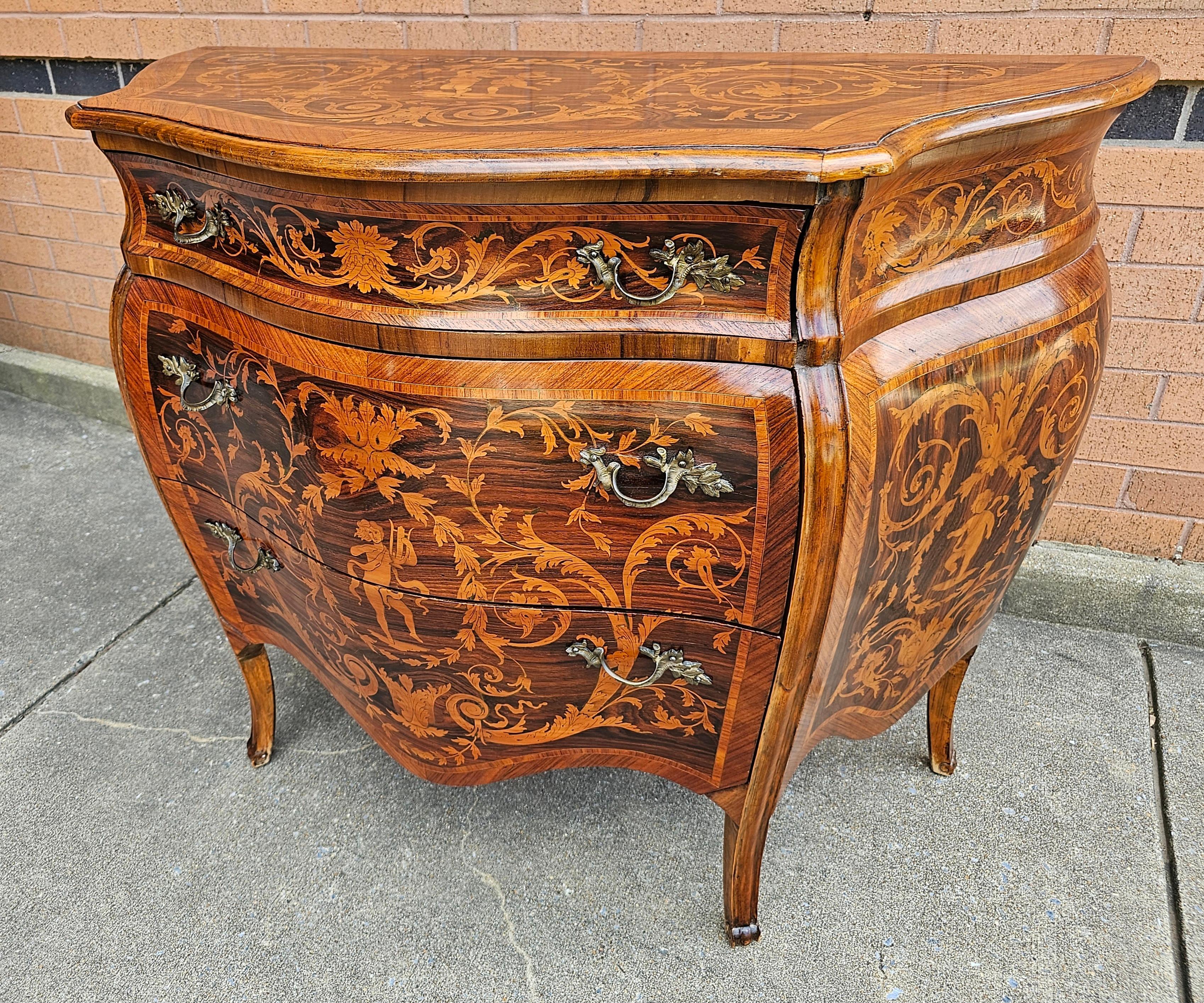 19th C. Lombard Italian Rococo Marquetry Kingwood and Tulipwood Bombé Commode For Sale 2