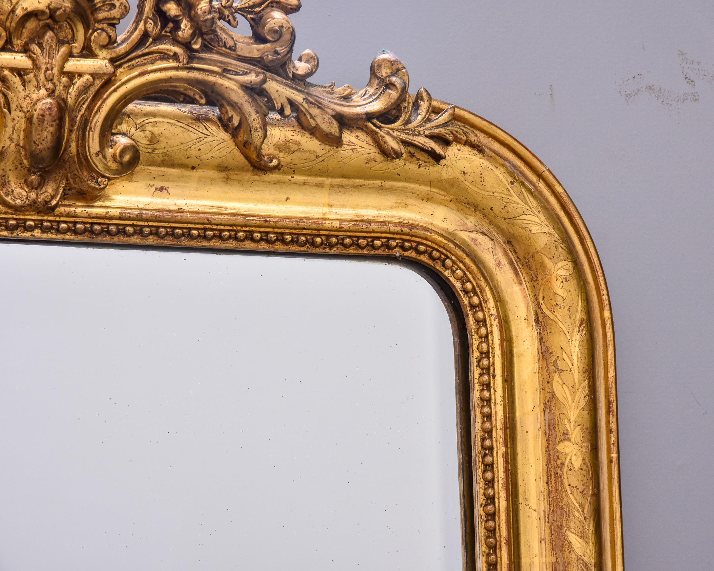 19. Jahrhundert Louis Philippe vergoldeter Spiegel mit Krone im Angebot 5
