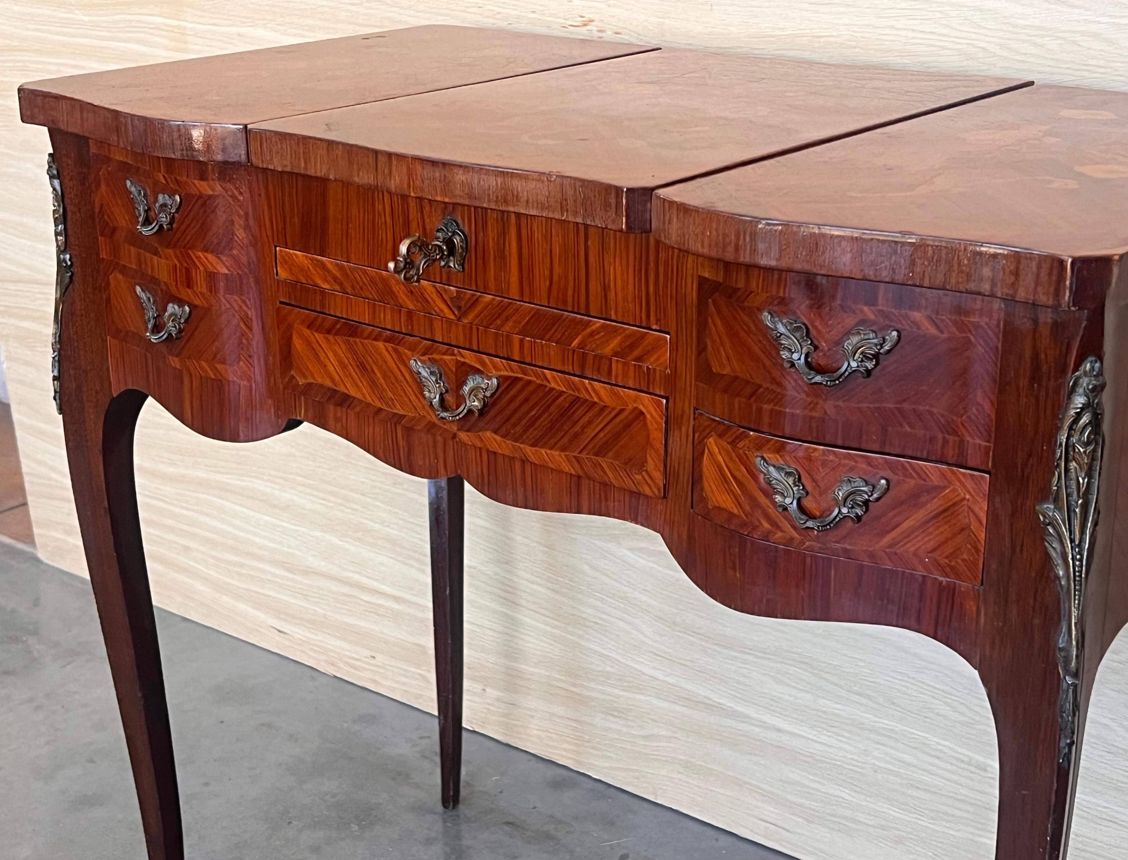 Coiffeuse o mesa de tocador estilo Luis XV del siglo XIX en venta 6