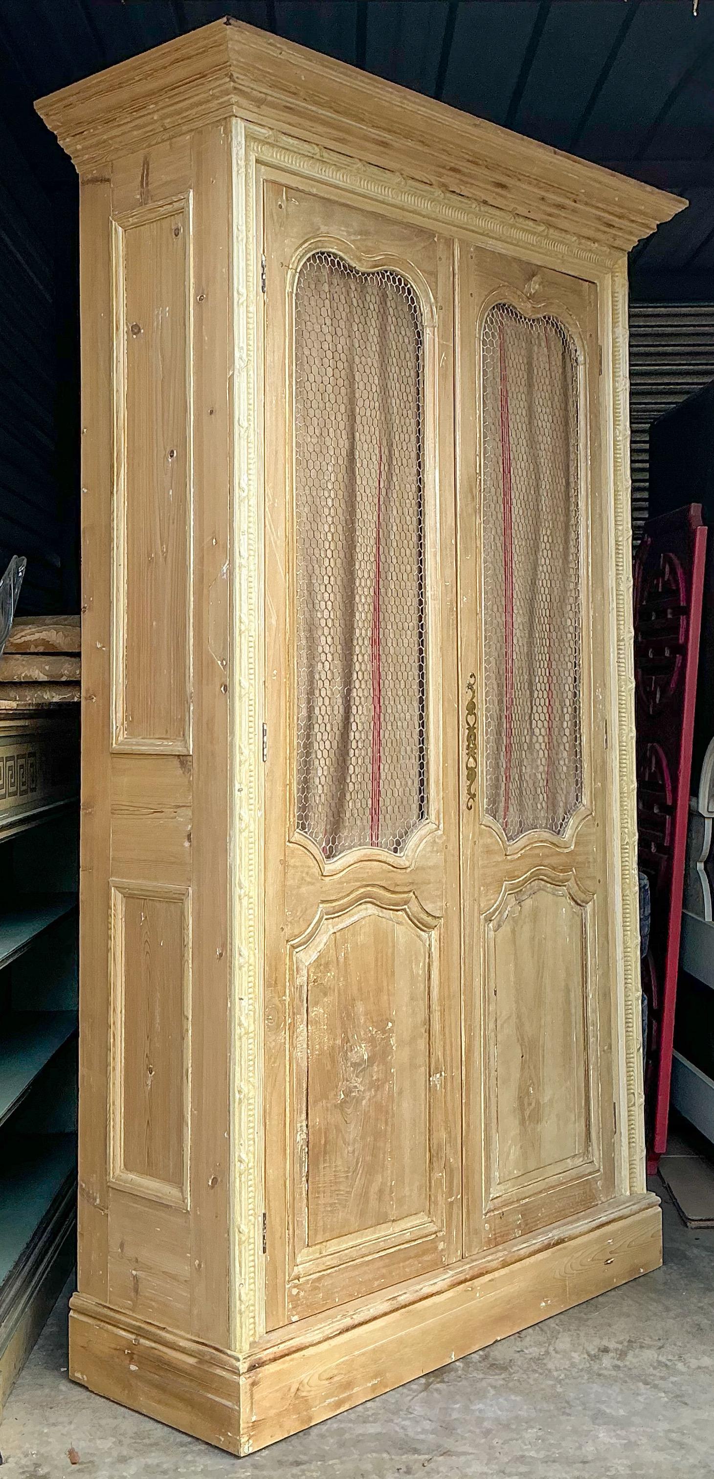 19th-C. Louis XV Style French Pine Cabinet / Bookcase / Armoire W/ Ticking In Good Condition For Sale In Kennesaw, GA