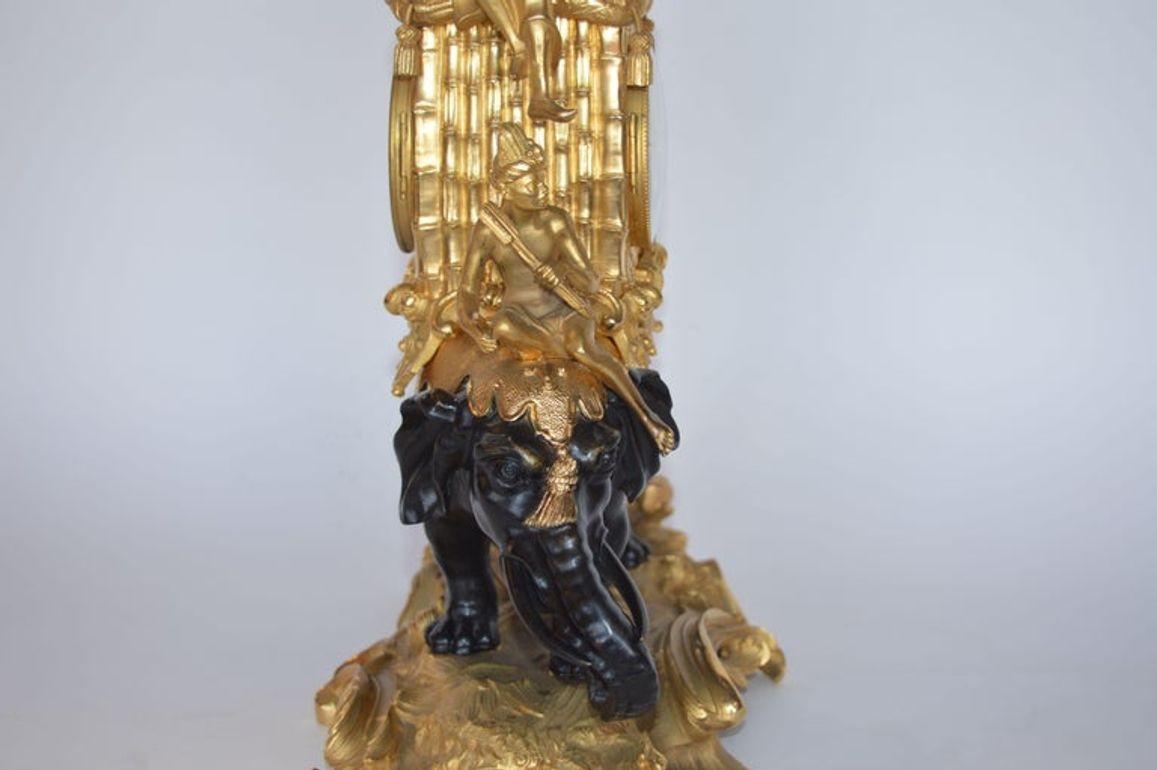 Horloge éléphant de style Louis XV du 19e siècle en bronze doré signée par Barreau F. de Bronzes en vente 4
