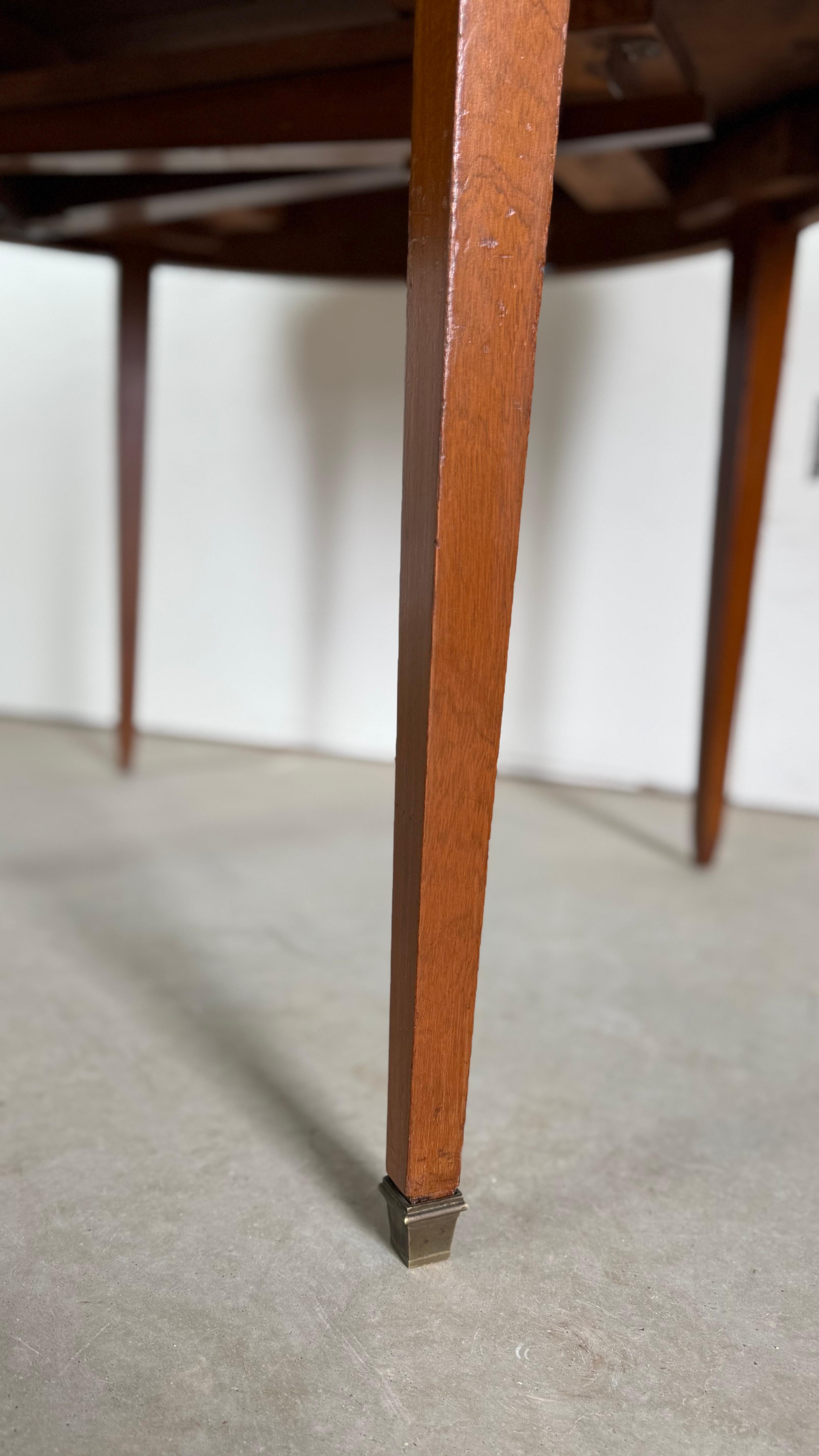 19th C. Louis XVI Dining Table with 3 Leaves In Good Condition For Sale In Atlanta, GA