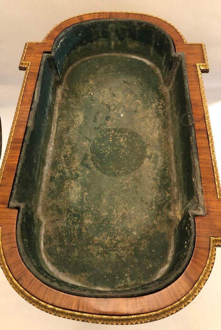 Jardinière in stile Luigi XVI del XIX secolo alla maniera di Henry Dasson in vendita 3