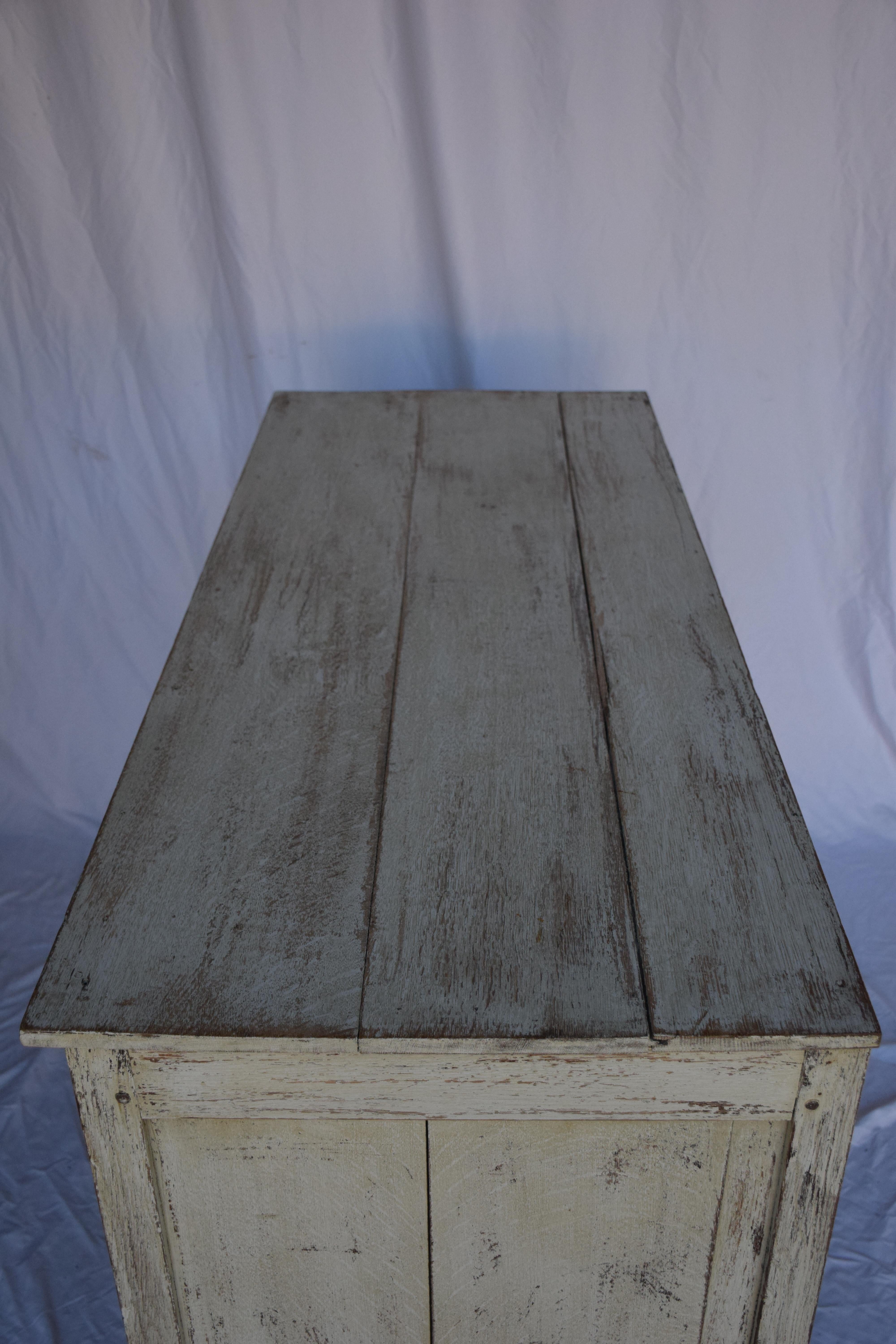 19th C. Louis XVI Painted Commode For Sale 3