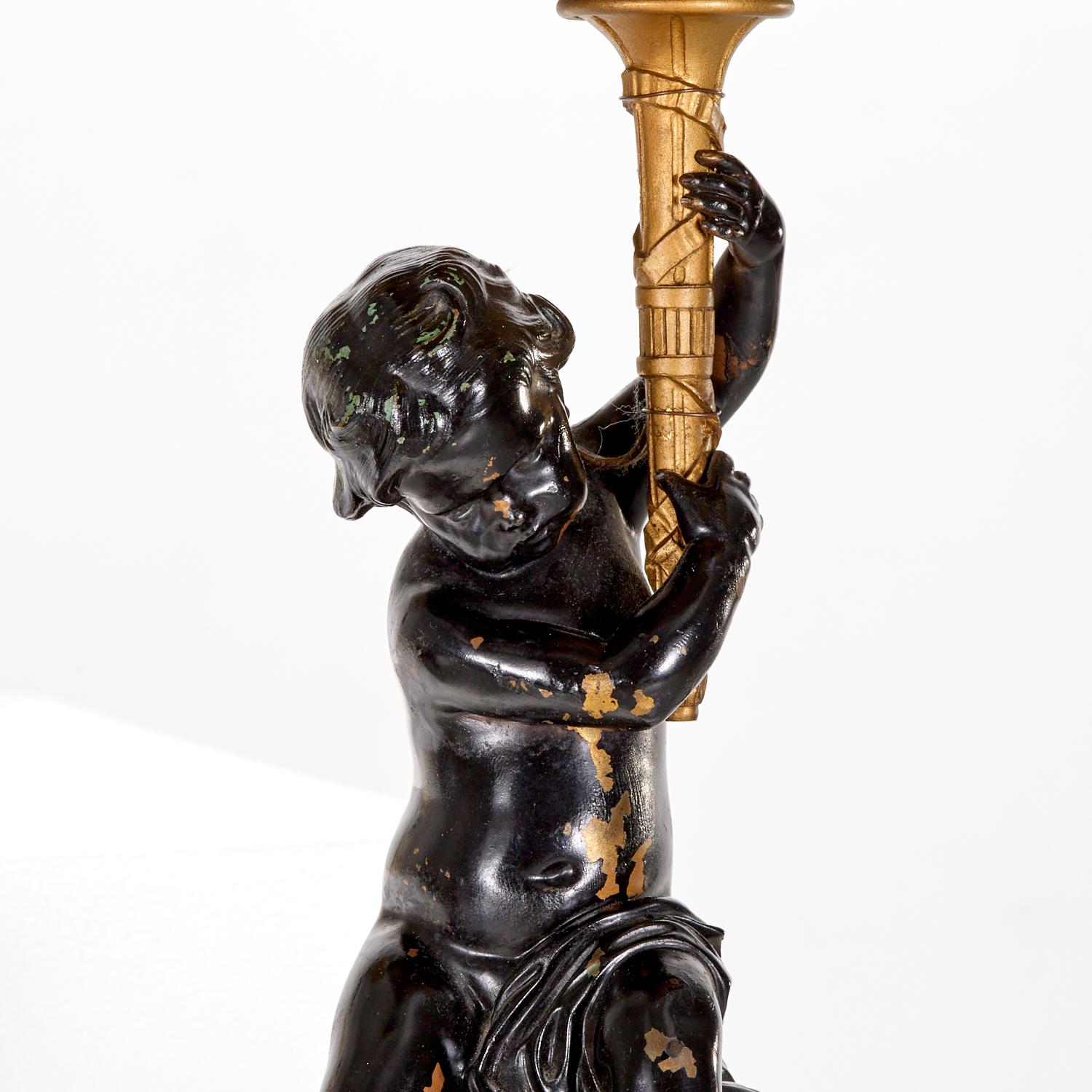 Lámparas Candelabro de Bronce Dorado y Pintado Estilo Luis XVI S. XIX con Pantalla Francés en venta