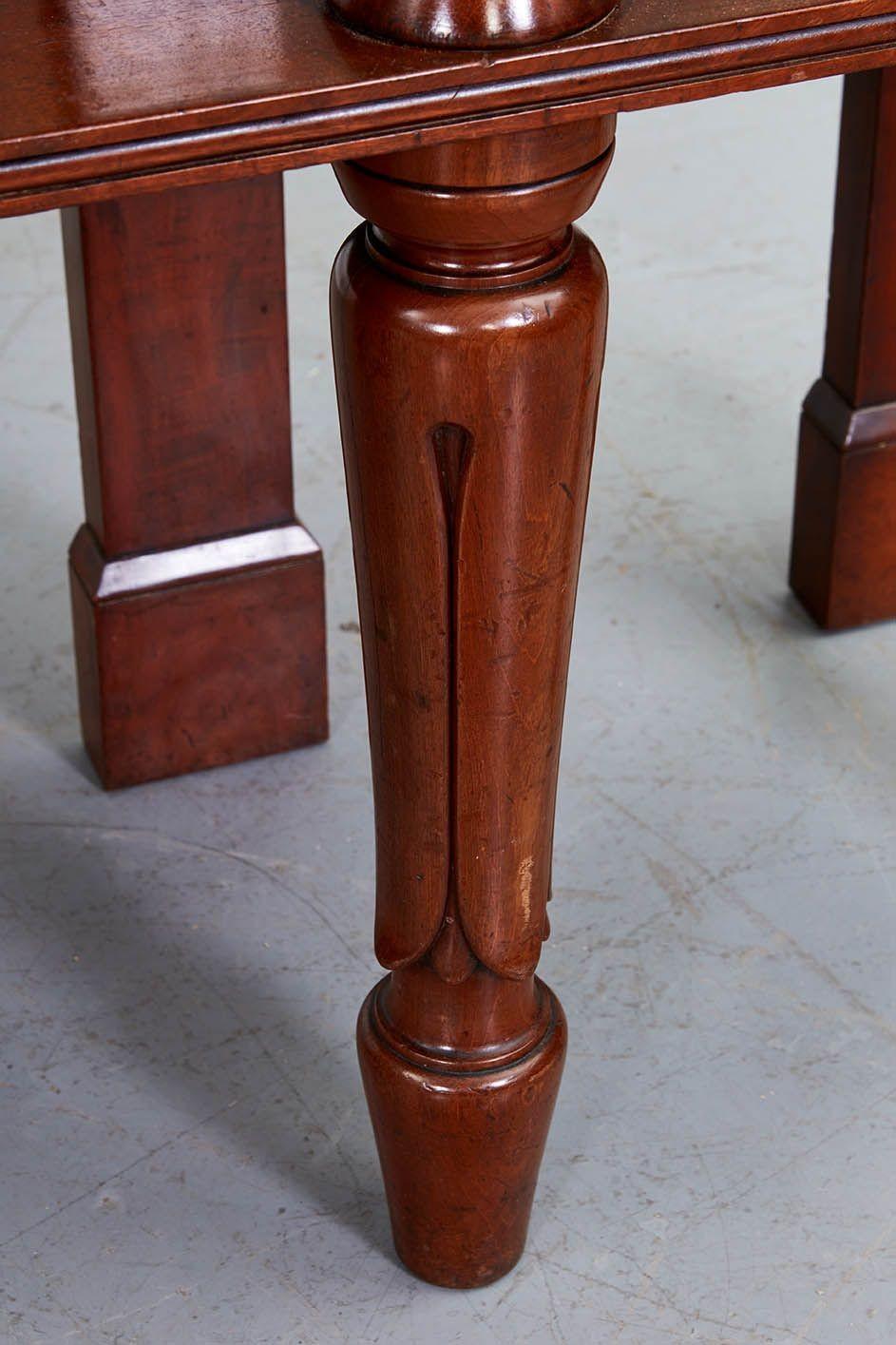 19th c. Mahogany Double Shelf Etagere For Sale 2