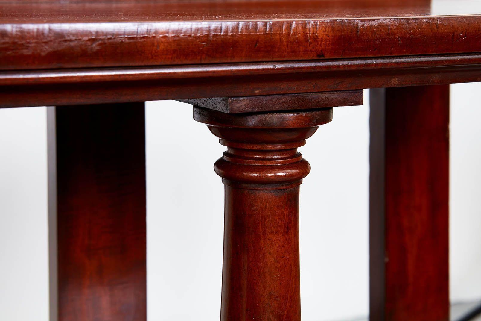19th c. Mahogany Double Shelf Etagere For Sale 3