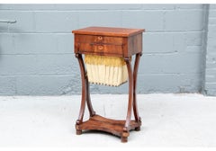 Mahagoni-Arbeitsständer aus dem 19. Jahrhundert zur Restaurierung